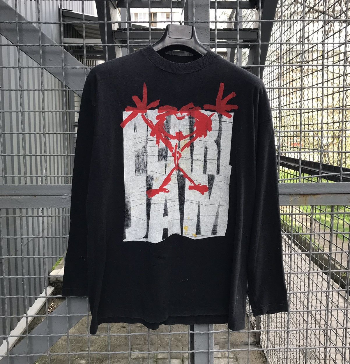 Band Tees vintage 90’s Pearl Jam long sleeve shirt Size US XL / EU 56 / 4 - 1 Thumbnail