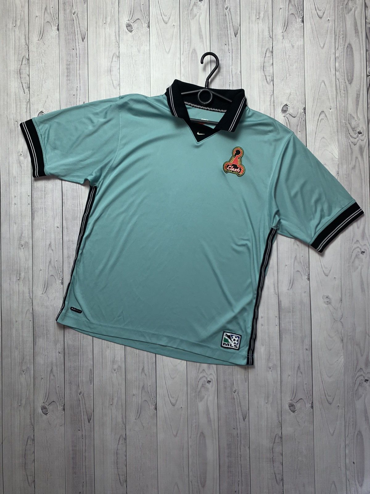 Nike × Vintage Vintage Nike Clash San Jose soccer tee size L rare Size US L / EU 52-54 / 3 - 1 Thumbnail