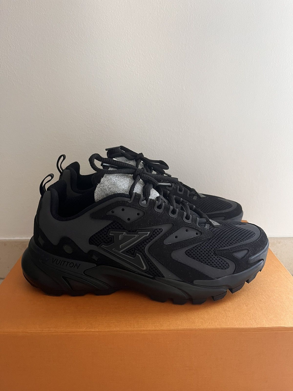 Louis Vuitton Lv Tatic Runner Black | Grailed