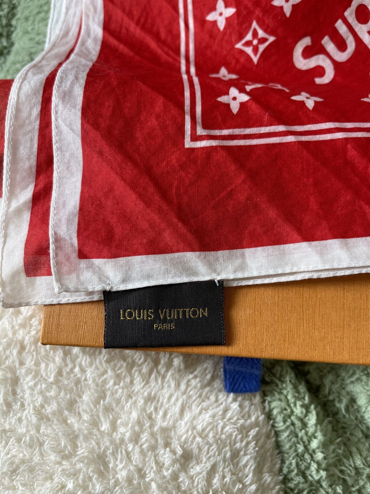 Louis Vuitton × Supreme Supreme x Louis Vuitton Bandana 2017