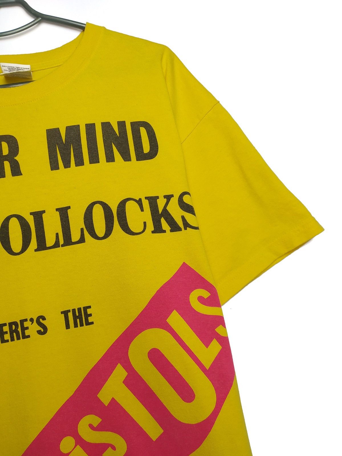 Band Tees Vintage Sex Pistols Nevermind The Bollocks T-shirt Size US L / EU 52-54 / 3 - 3 Thumbnail