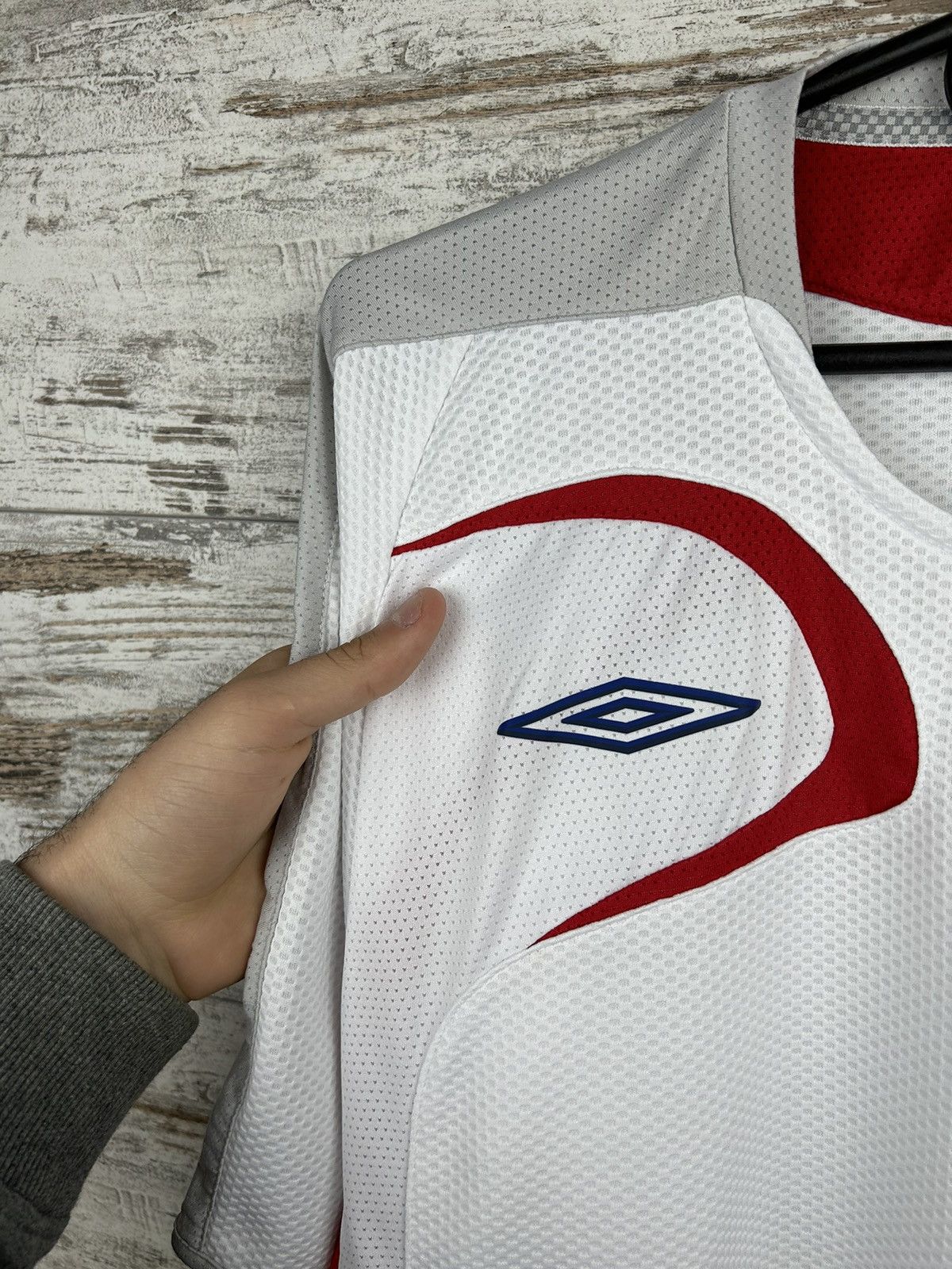 Umbro Mens Vintage Umbro England Home National Team T Shirt jersey Size US XL / EU 56 / 4 - 7 Thumbnail