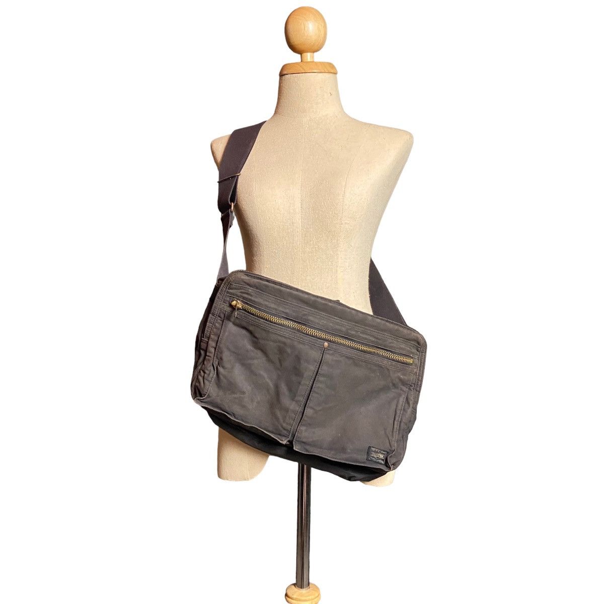 WILDERNESS CYCLE(ウィルダネスサイクル) MESSENGER BAG(M