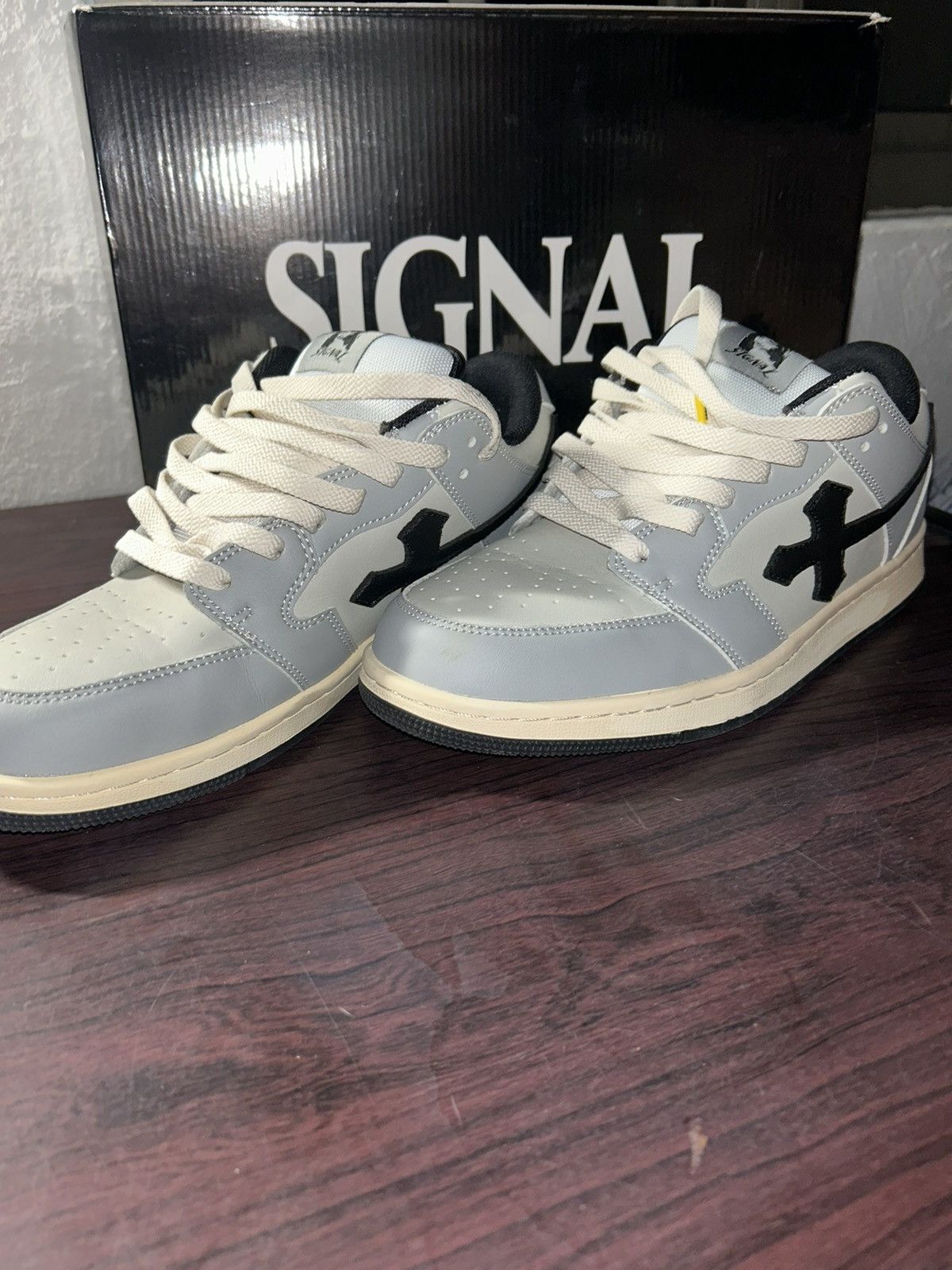 Signal Crash Sneakers Size 9.5