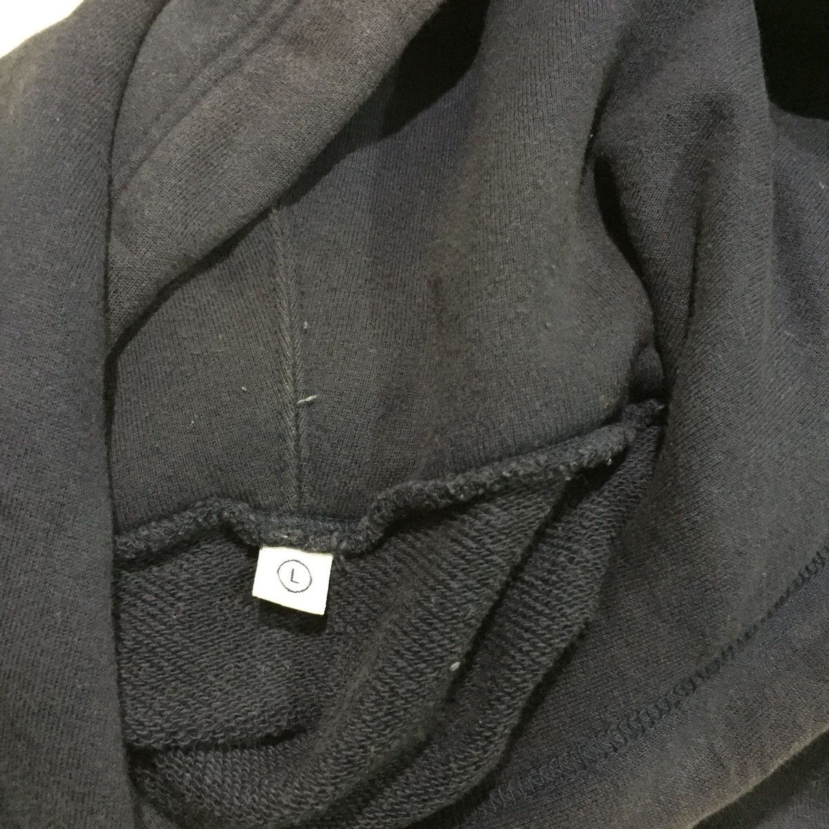 Uniqlo UNIQLO Hoodie Sweatshirt size L Size US L / EU 52-54 / 3 - 7 Thumbnail