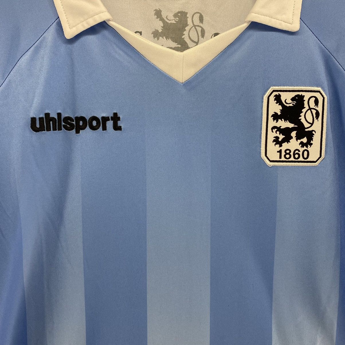 Other 1860 Munich 2013 2014 Home Kit Soccer Football Jersey Kit Size US S / EU 44-46 / 1 - 3 Thumbnail