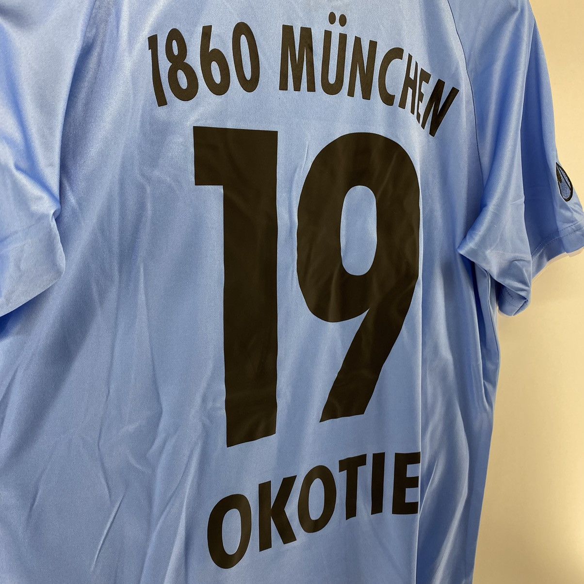 Other 1860 Munich 2013 2014 Home Kit Soccer Football Jersey Kit Size US S / EU 44-46 / 1 - 8 Thumbnail