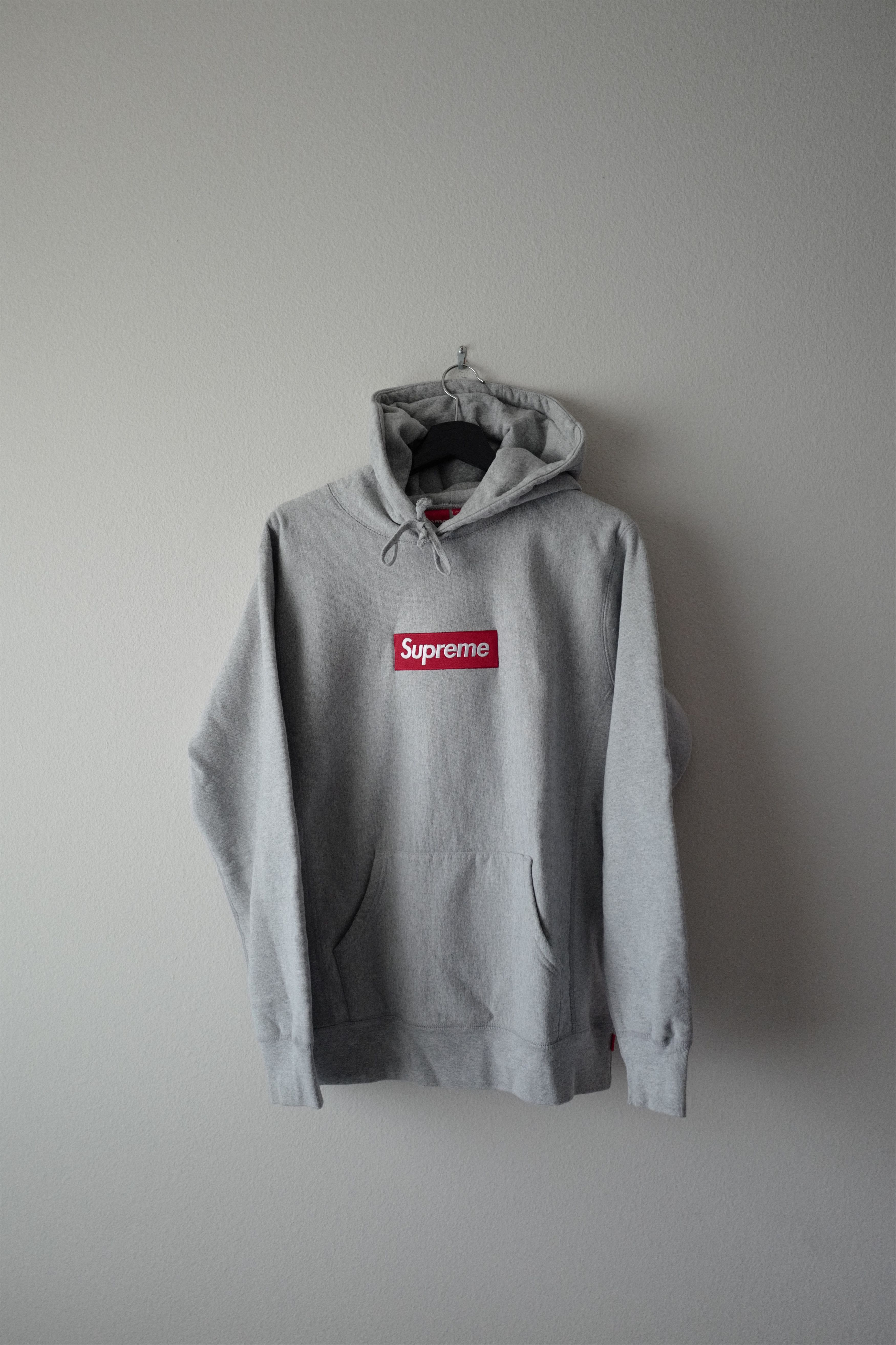 Supreme Grey / Red Box Logo Hoodie Size US L / EU 52-54 / 3 - 1 Thumbnail