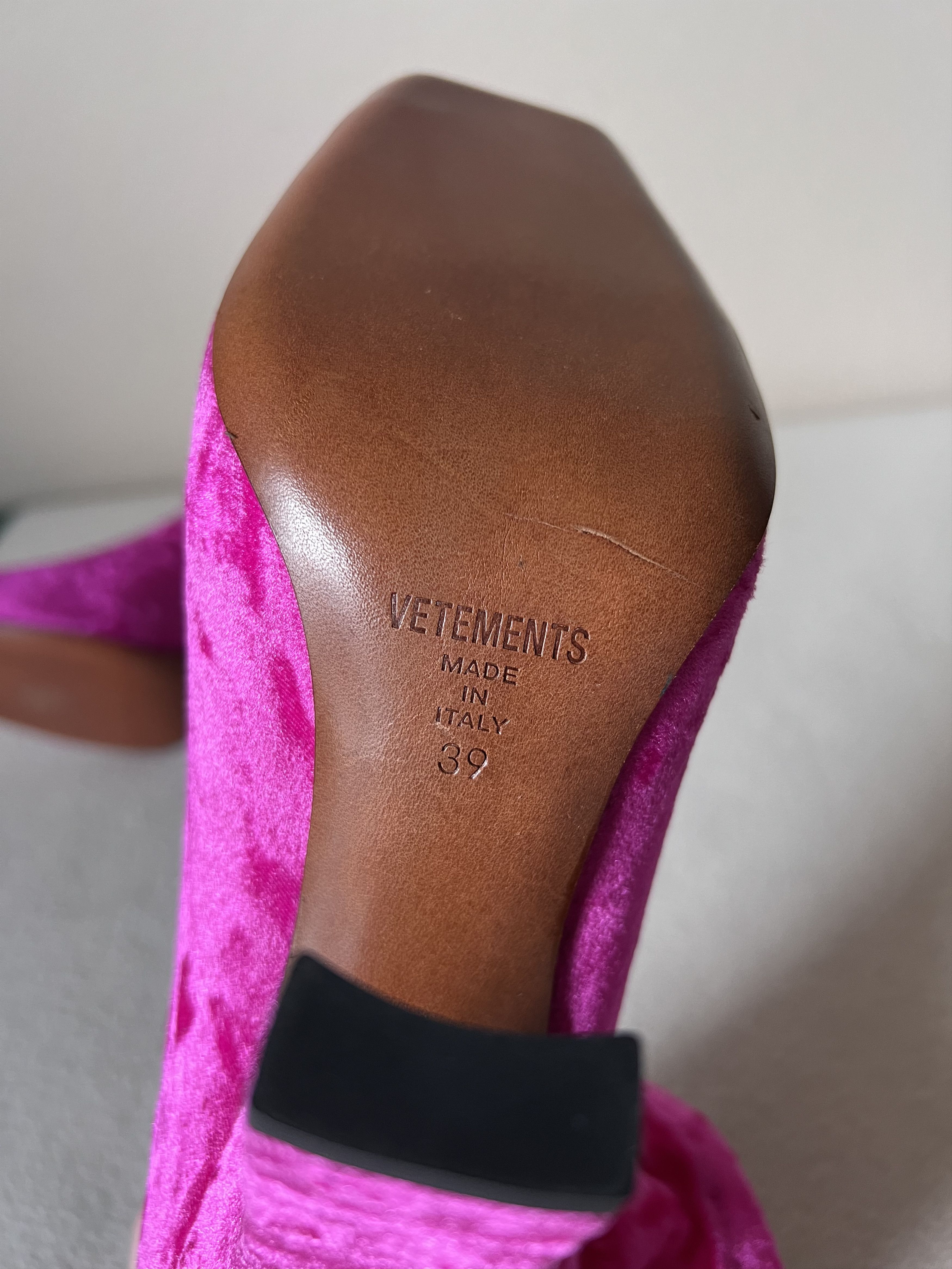 Vetements Vetements Velvet Boomerang Sock Ankle Boots in Pink Size US 9 / IT 39 - 8 Thumbnail