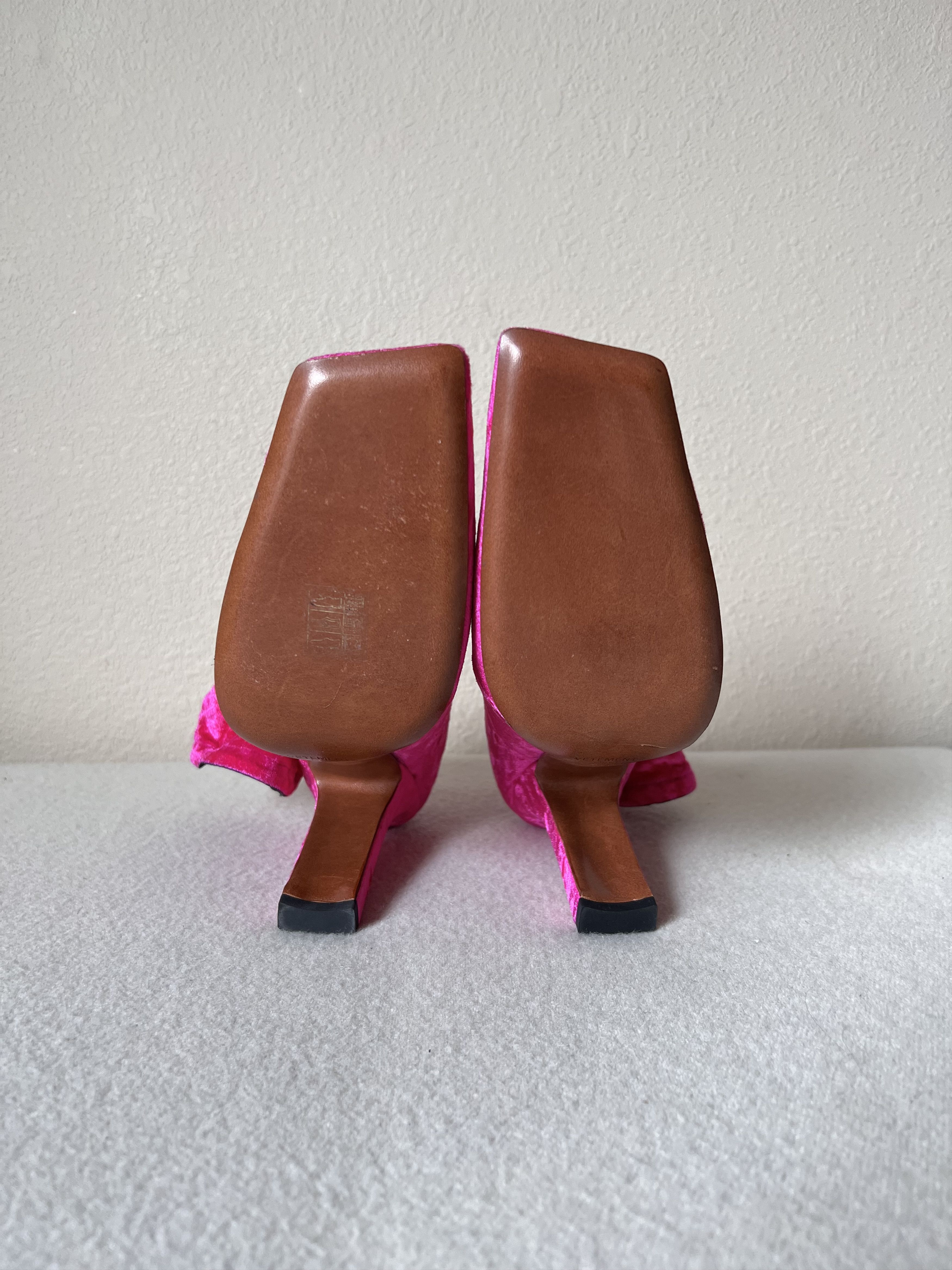 Vetements Vetements Velvet Boomerang Sock Ankle Boots in Pink Size US 7 / IT 37 - 7 Thumbnail