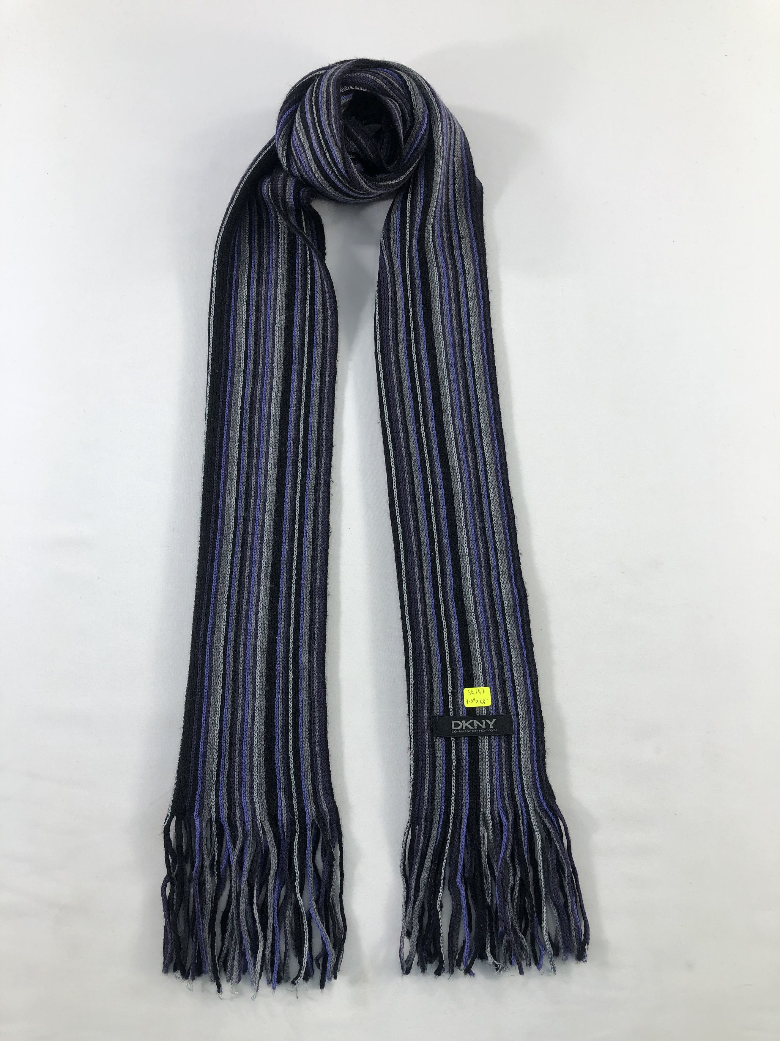 DKNY DKNY Scarf / Muffler / Neckwear Size ONE SIZE - 1 Thumbnail
