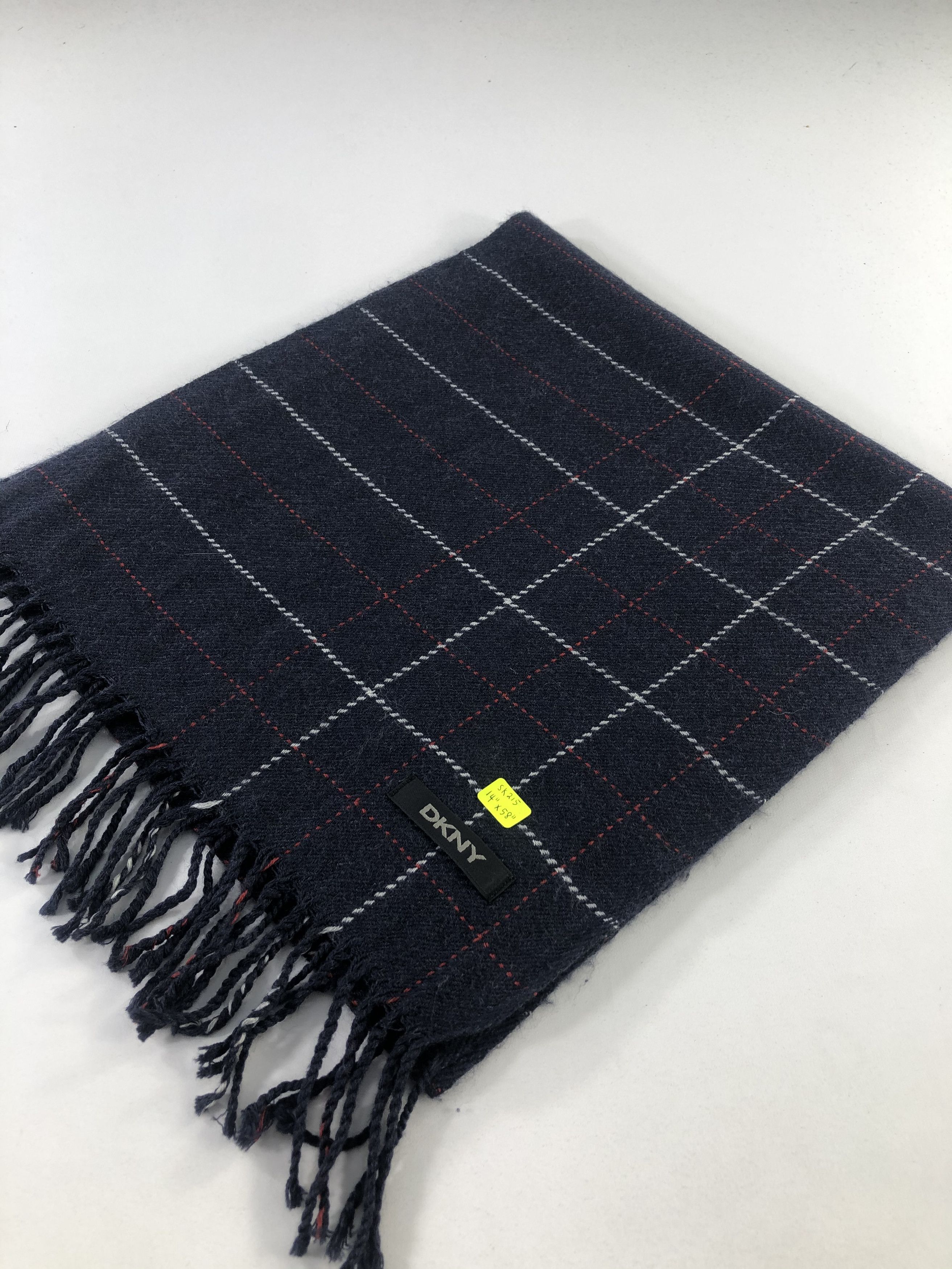 DKNY DKNY Scarf / Muffler / Neckwear Size ONE SIZE - 5 Thumbnail