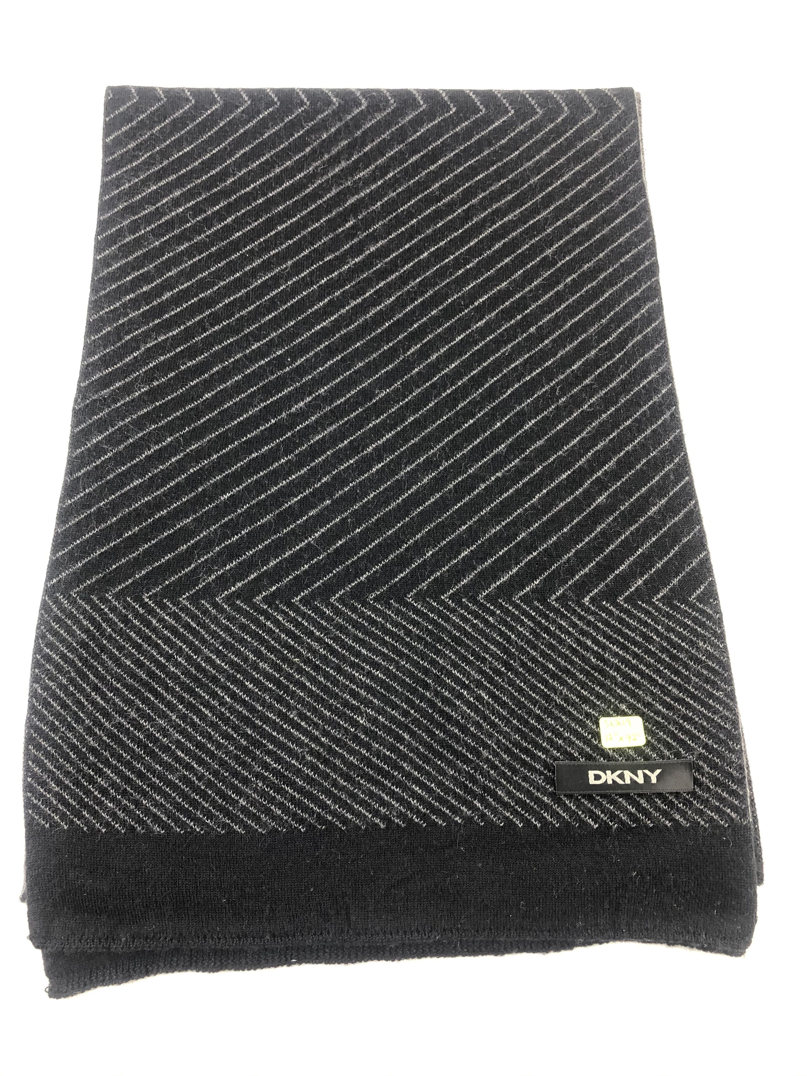 DKNY DKNY Scarf / Muffler / Neckwear Size ONE SIZE - 4 Thumbnail