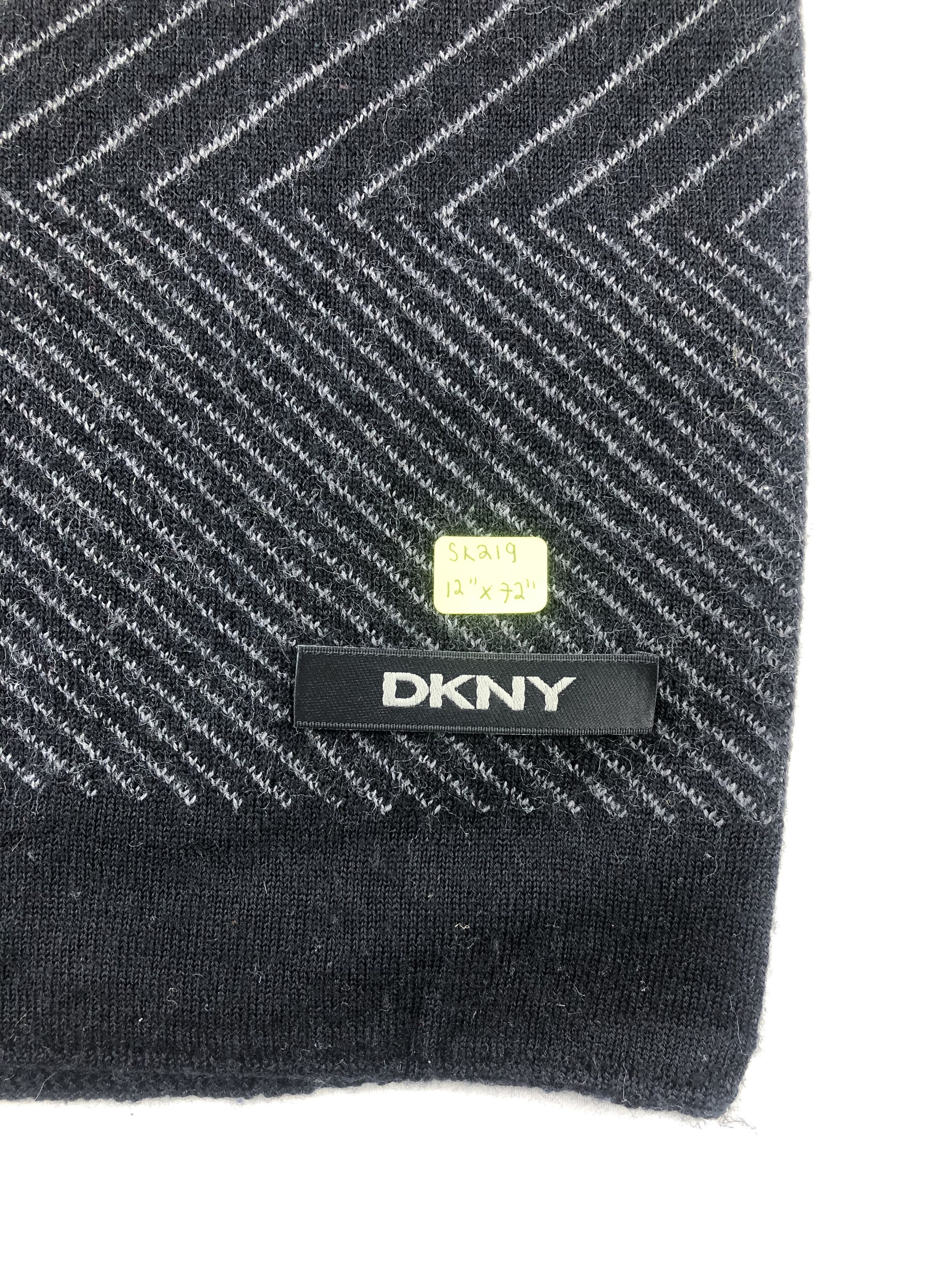 DKNY DKNY Scarf / Muffler / Neckwear Size ONE SIZE - 3 Thumbnail