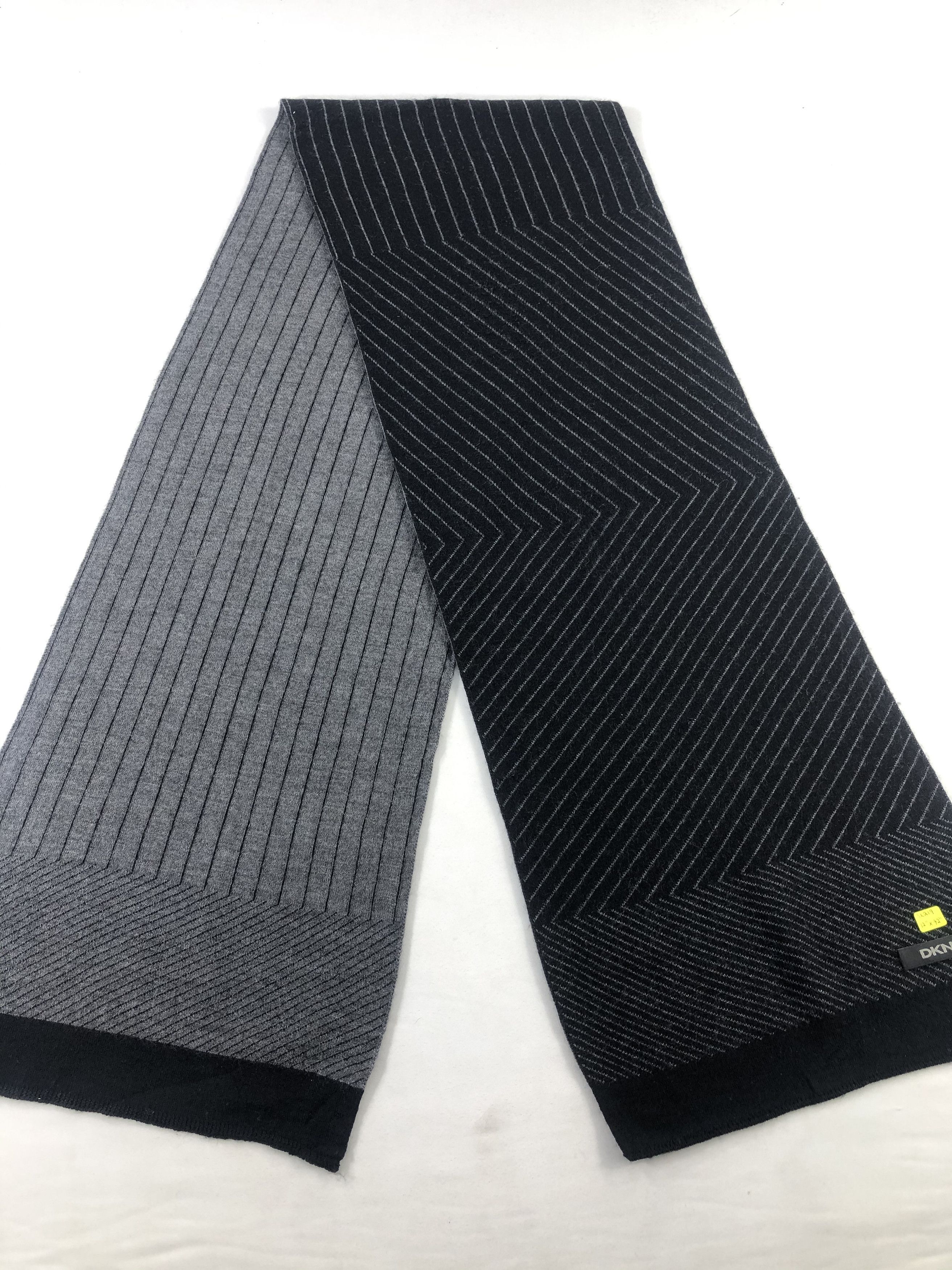 DKNY DKNY Scarf / Muffler / Neckwear Size ONE SIZE - 6 Thumbnail