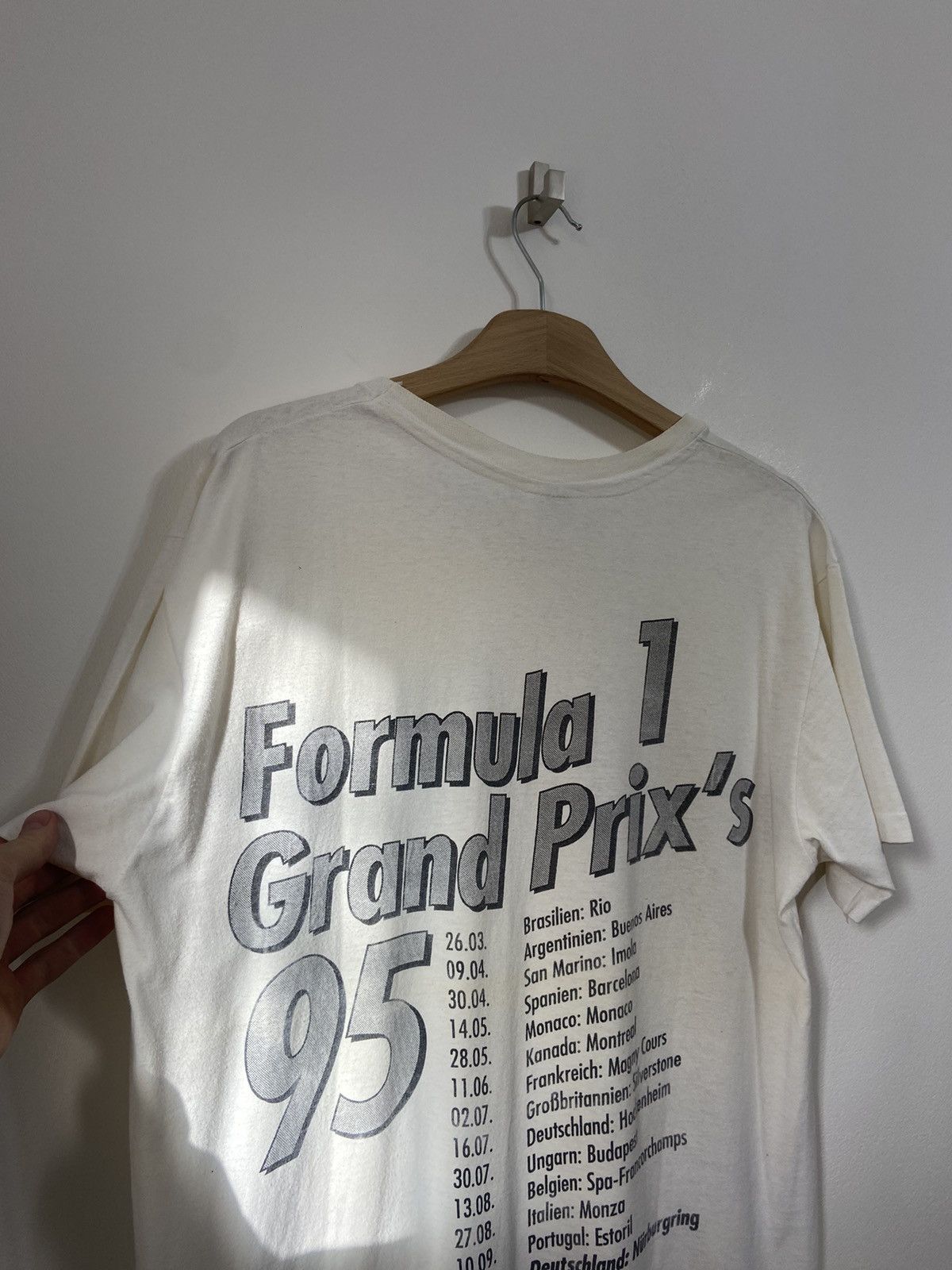 Band Tees Grand Prix’s Grober Preis 95 Nurburgring Formula 1 Size US L / EU 52-54 / 3 - 15 Thumbnail