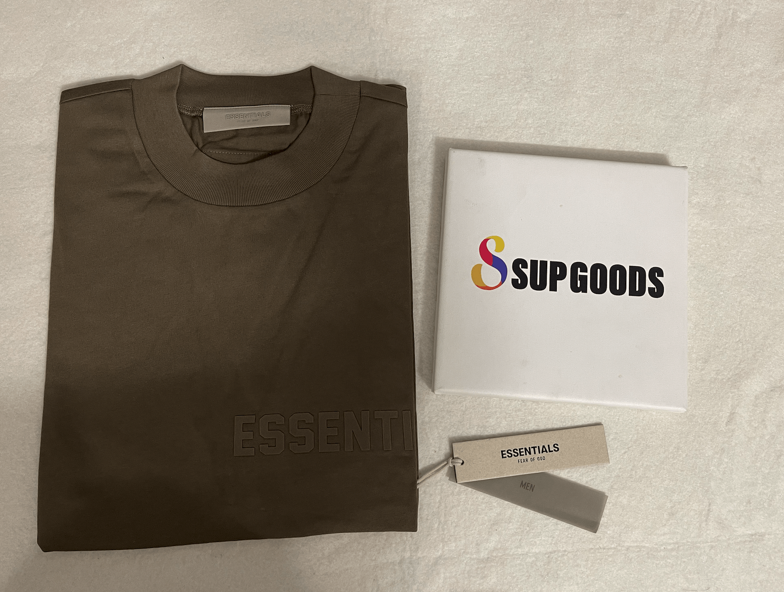 Fear of God 🔥 Fear of God Essentials T-shirt off Wood Brown Sz (XXL) Size US XXL / EU 58 / 5 - 6 Thumbnail