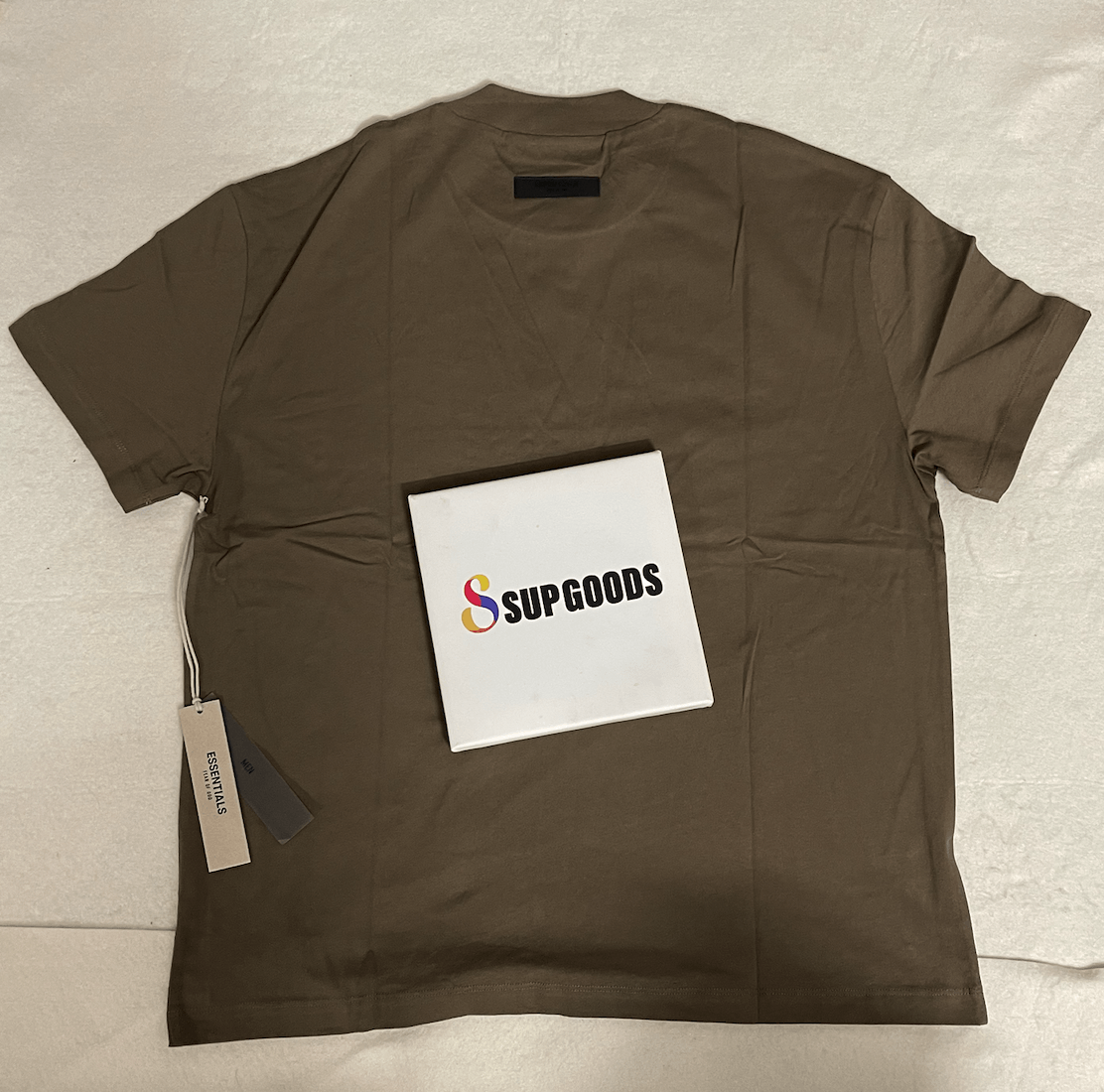 Fear of God 🔥 Fear of God Essentials T-shirt off Wood Brown Sz (XXL) Size US XXL / EU 58 / 5 - 8 Thumbnail