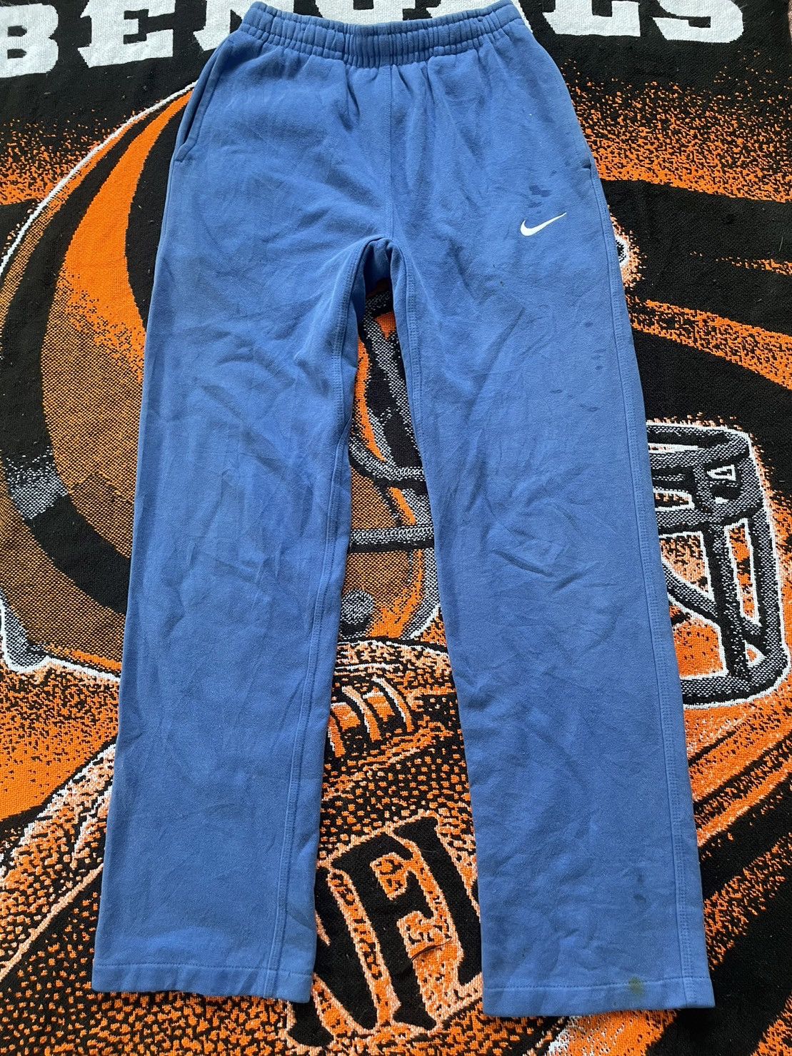 Nike Streetwear Nike Swoosh Blue Sweatpants Rare Size US 32 / EU 48 - 1 Thumbnail