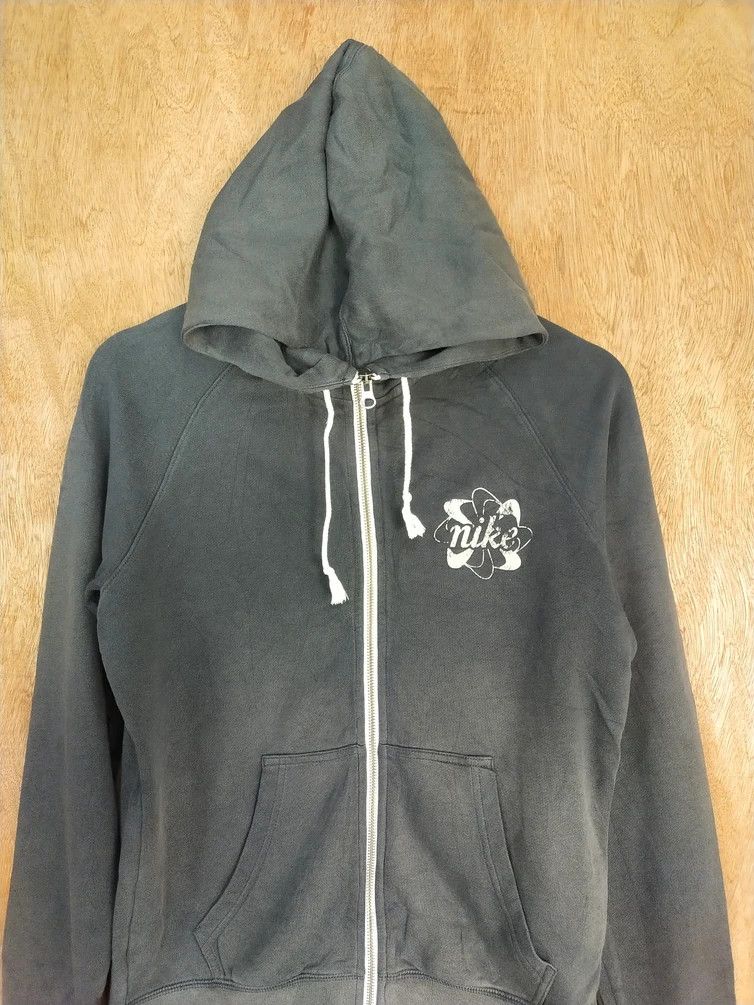 Nike nike pinwheel faded hoodie sweater Vintage #H285DL Size US S / EU 44-46 / 1 - 3 Thumbnail