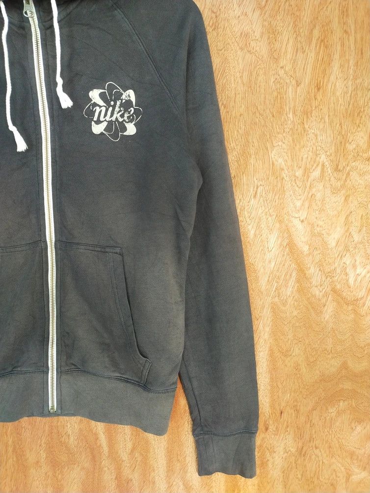 Nike nike pinwheel faded hoodie sweater Vintage #H285DL Size US S / EU 44-46 / 1 - 5 Thumbnail