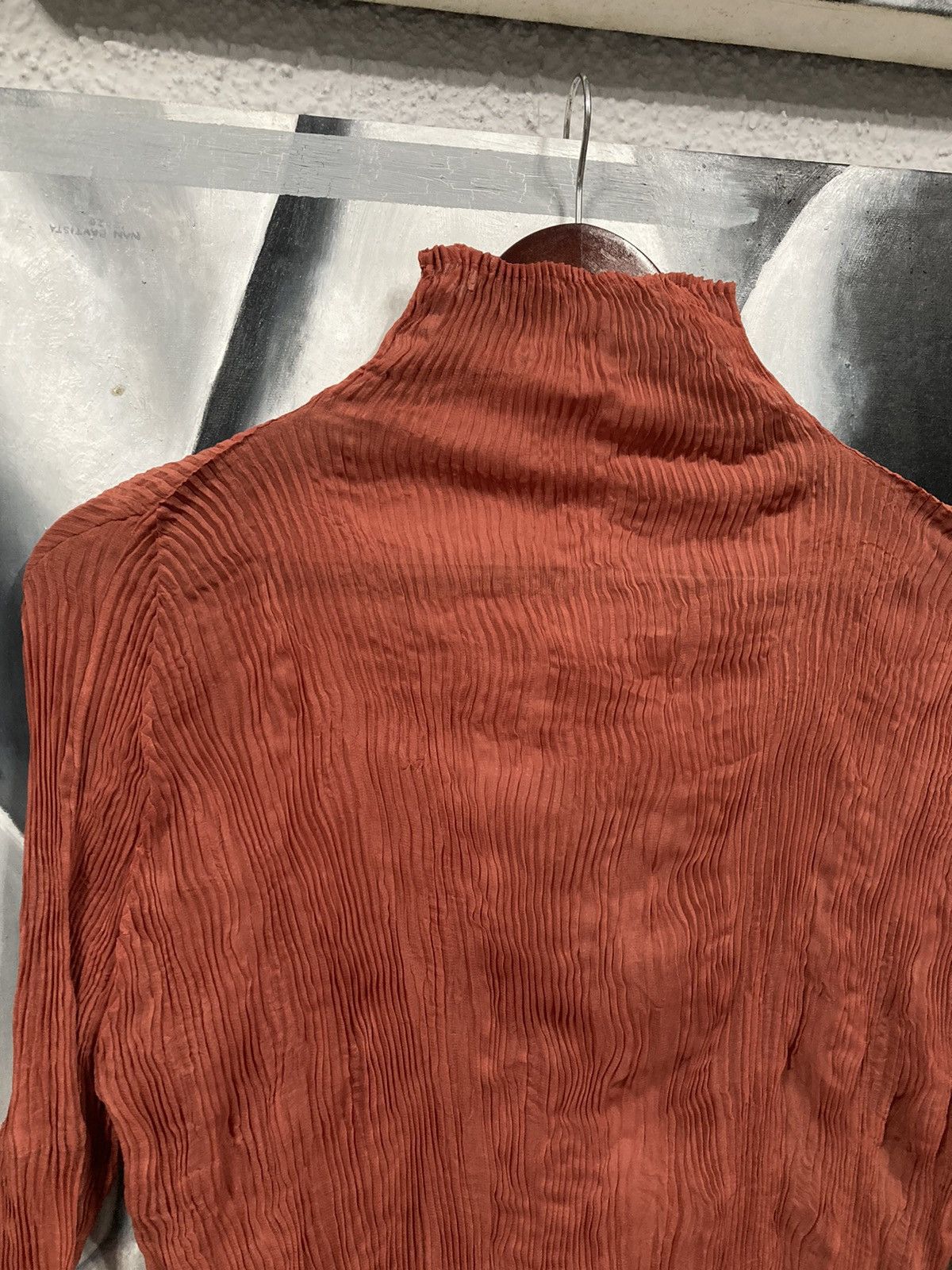 Issey Miyake Wavy Pleated Long Sleeved Turtleneck Size M / US 6-8 / IT 42-44 - 9 Thumbnail