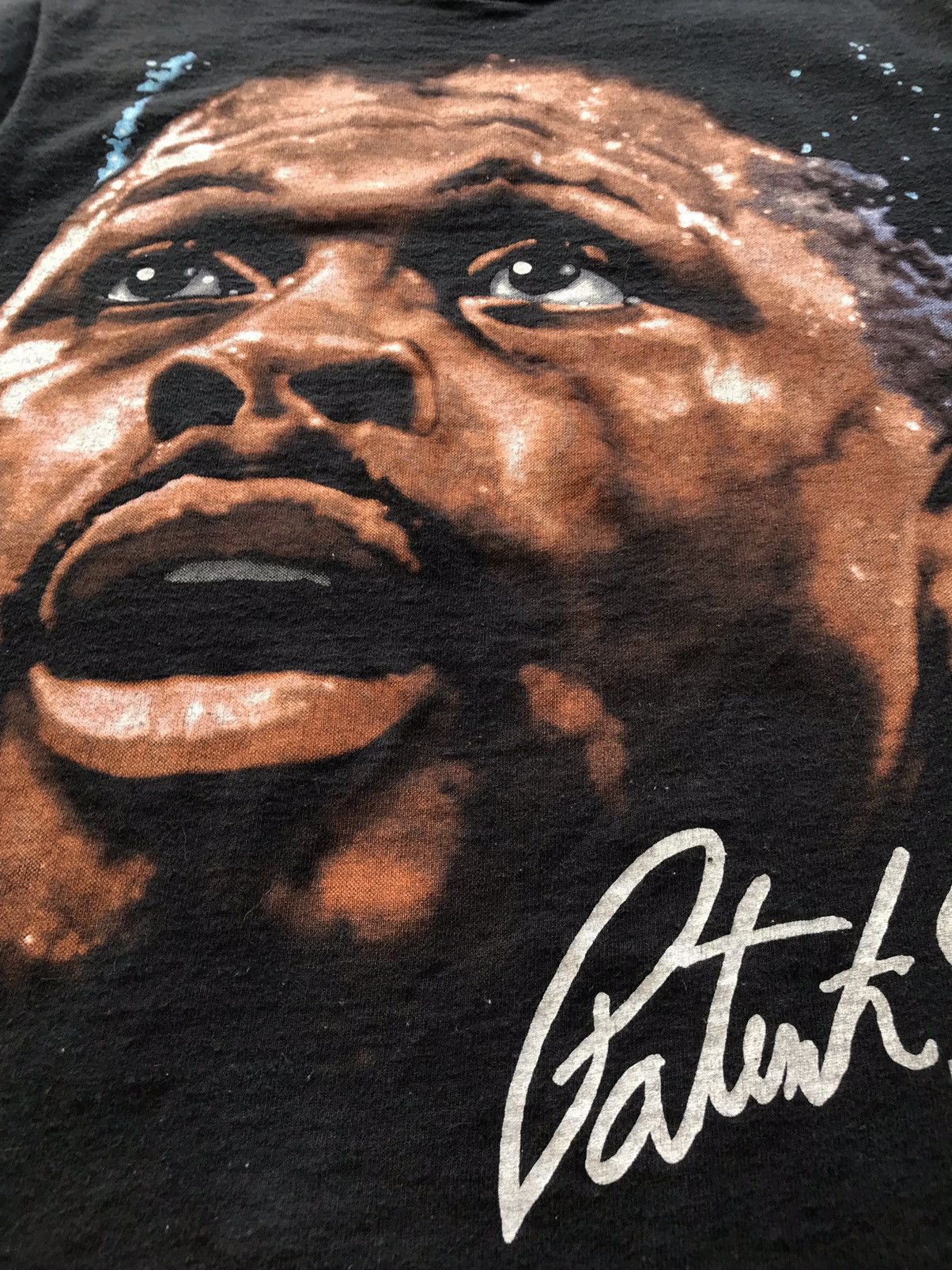 NBA 1991 Patrick Ewing Big Face Gardner Graphics 90s Anvil Shirt Size US S / EU 44-46 / 1 - 4 Thumbnail