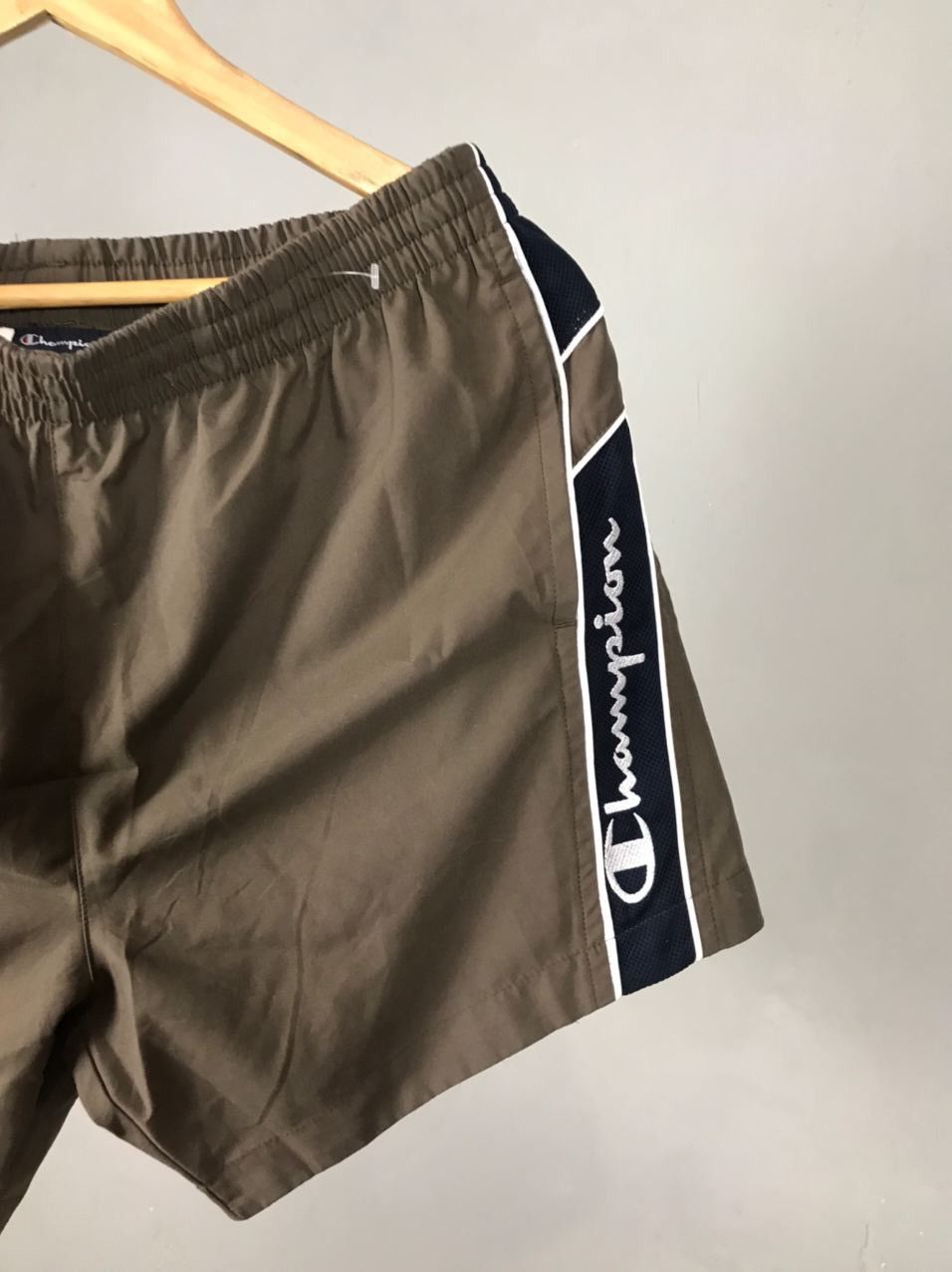 Champion × Vintage Champion vintage streetwear lampas shorts Size US 32 / EU 48 - 2 Thumbnail
