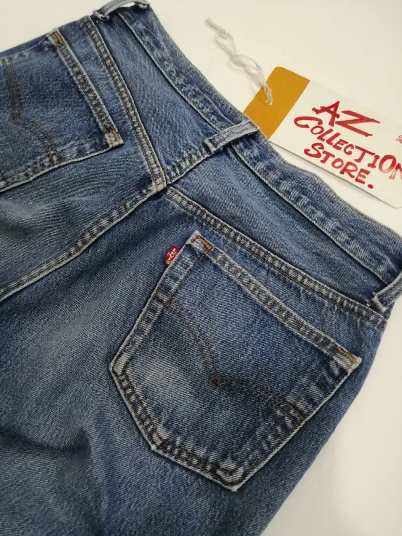 Levi's × Levi's Vintage Clothing Vintage Light Wash Levi's 501Jeans Size US 30 / EU 46 - 7 Thumbnail