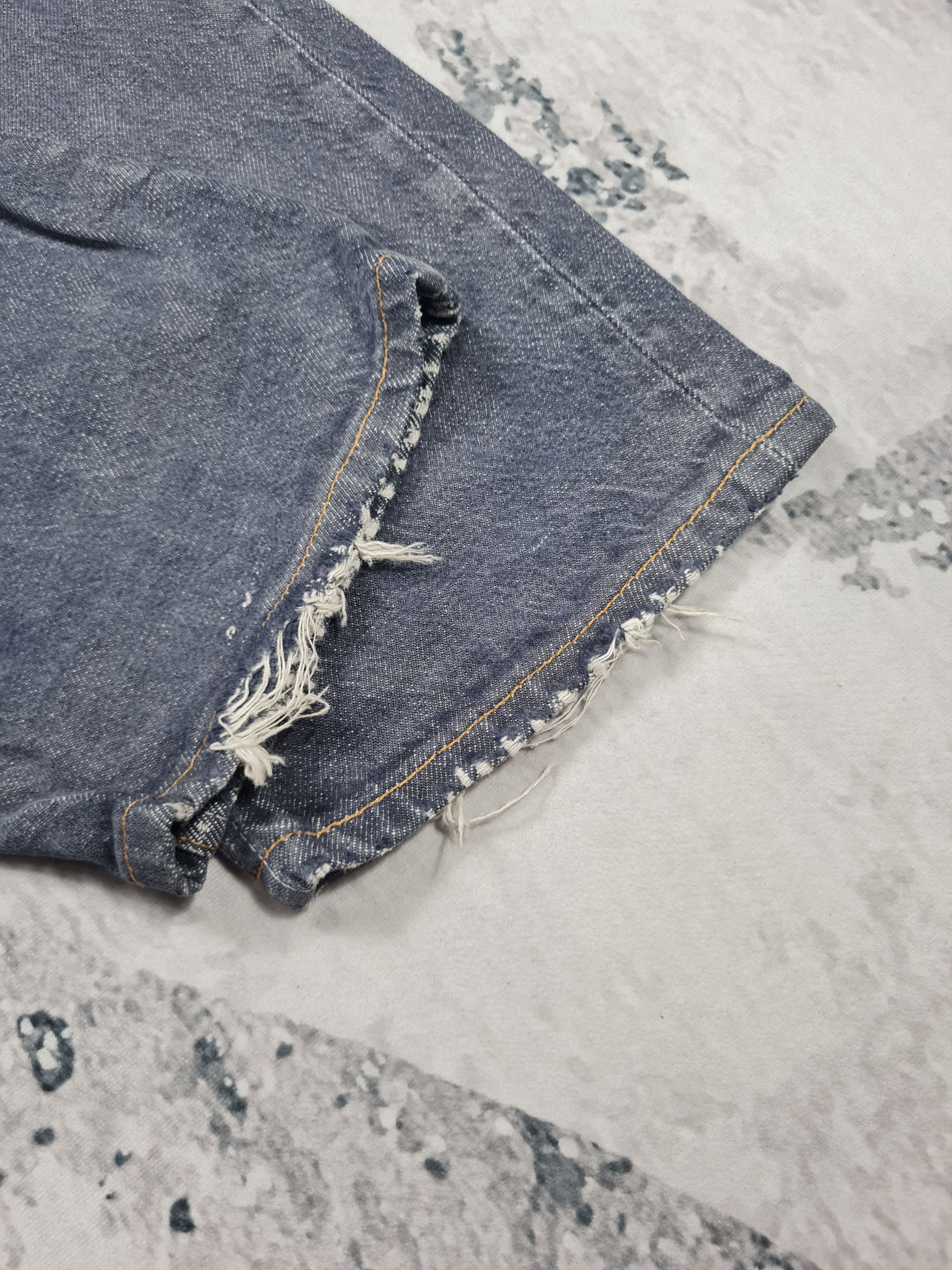 Levi's Vintage LEVIS 501 Distressed Ripped Dark Blue 30X32 L0192 Size US 30 / EU 46 - 7 Thumbnail