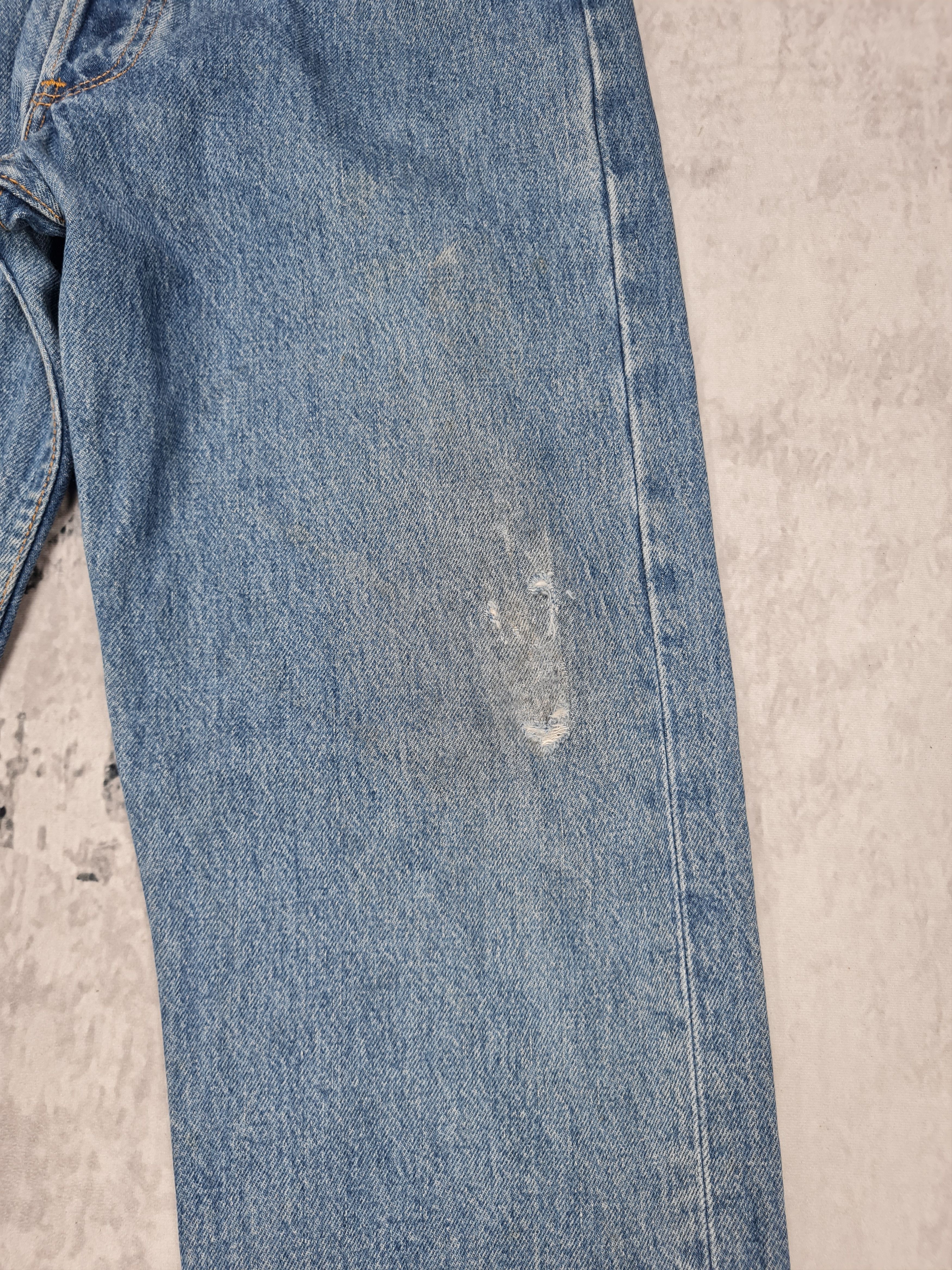 Levi's Vtg LEVIS 501 Medium Wash Blue Stain Size 33X33 Jeans L0237 Size US 33 - 4 Thumbnail
