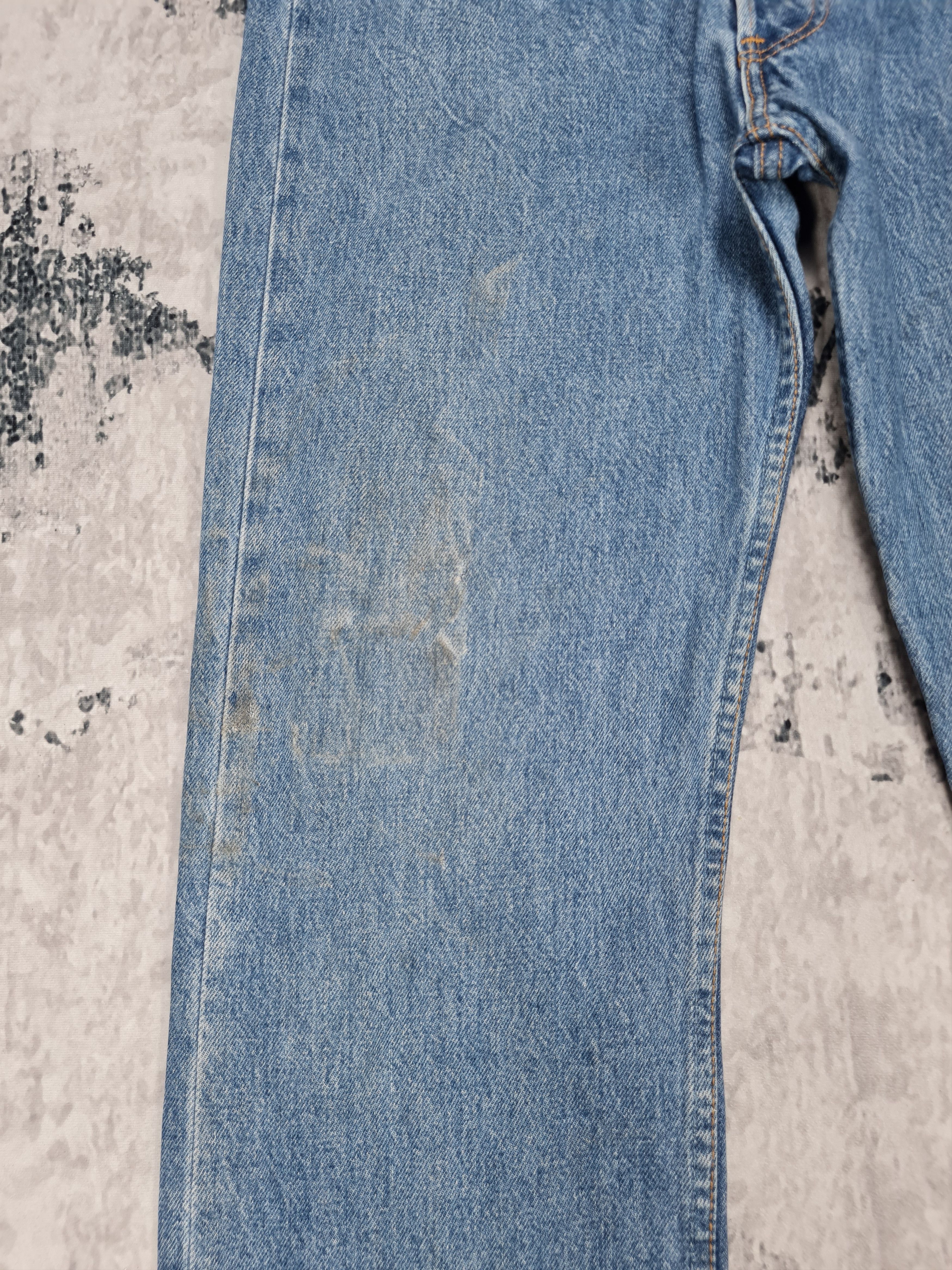 Levi's Vtg LEVIS 501 Medium Wash Blue Stain Size 33X33 Jeans L0237 Size US 33 - 3 Thumbnail