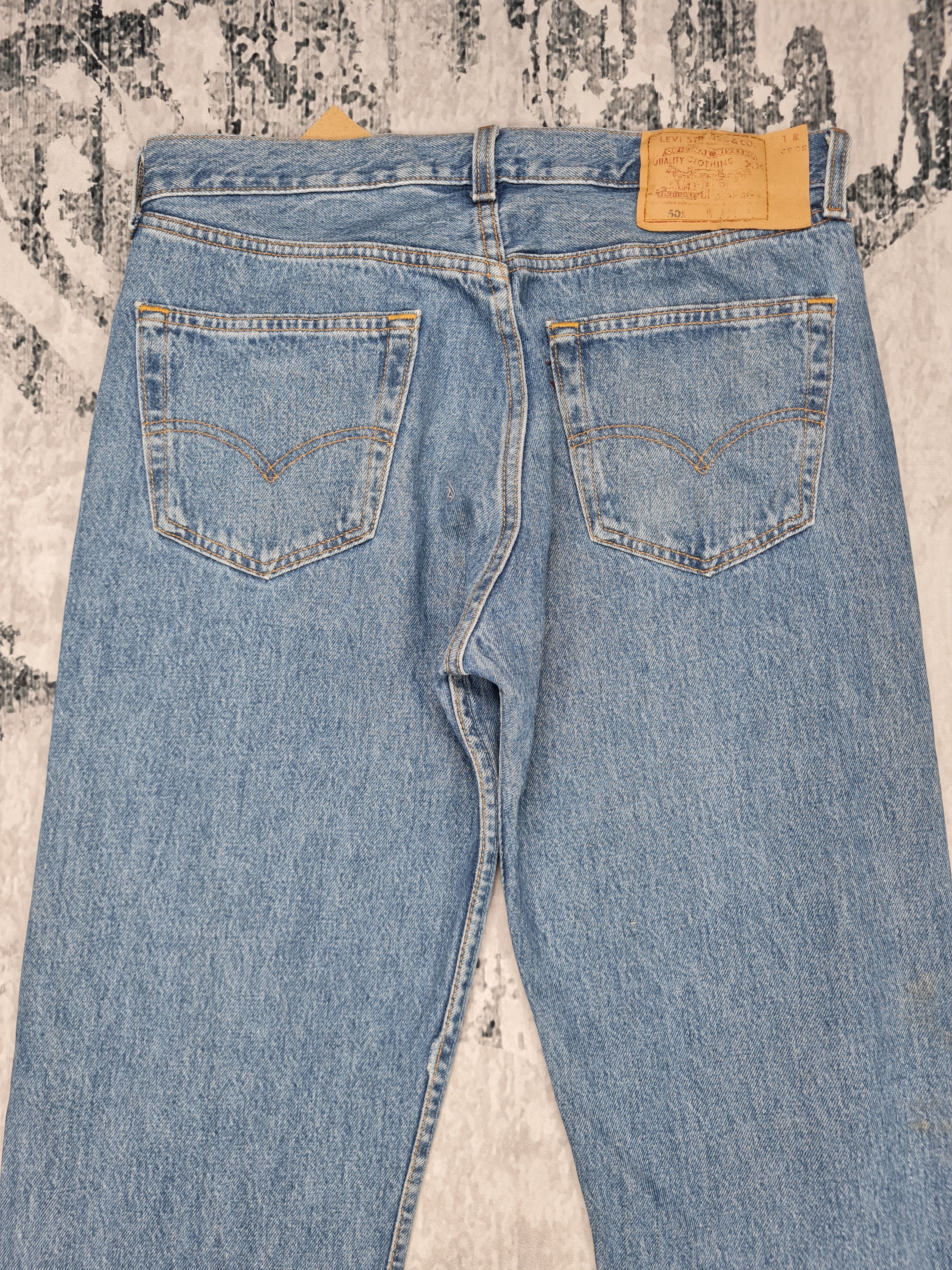 Levi's Vtg LEVIS 501 Medium Wash Blue Stain Size 33X33 Jeans L0237 Size US 33 - 6 Thumbnail