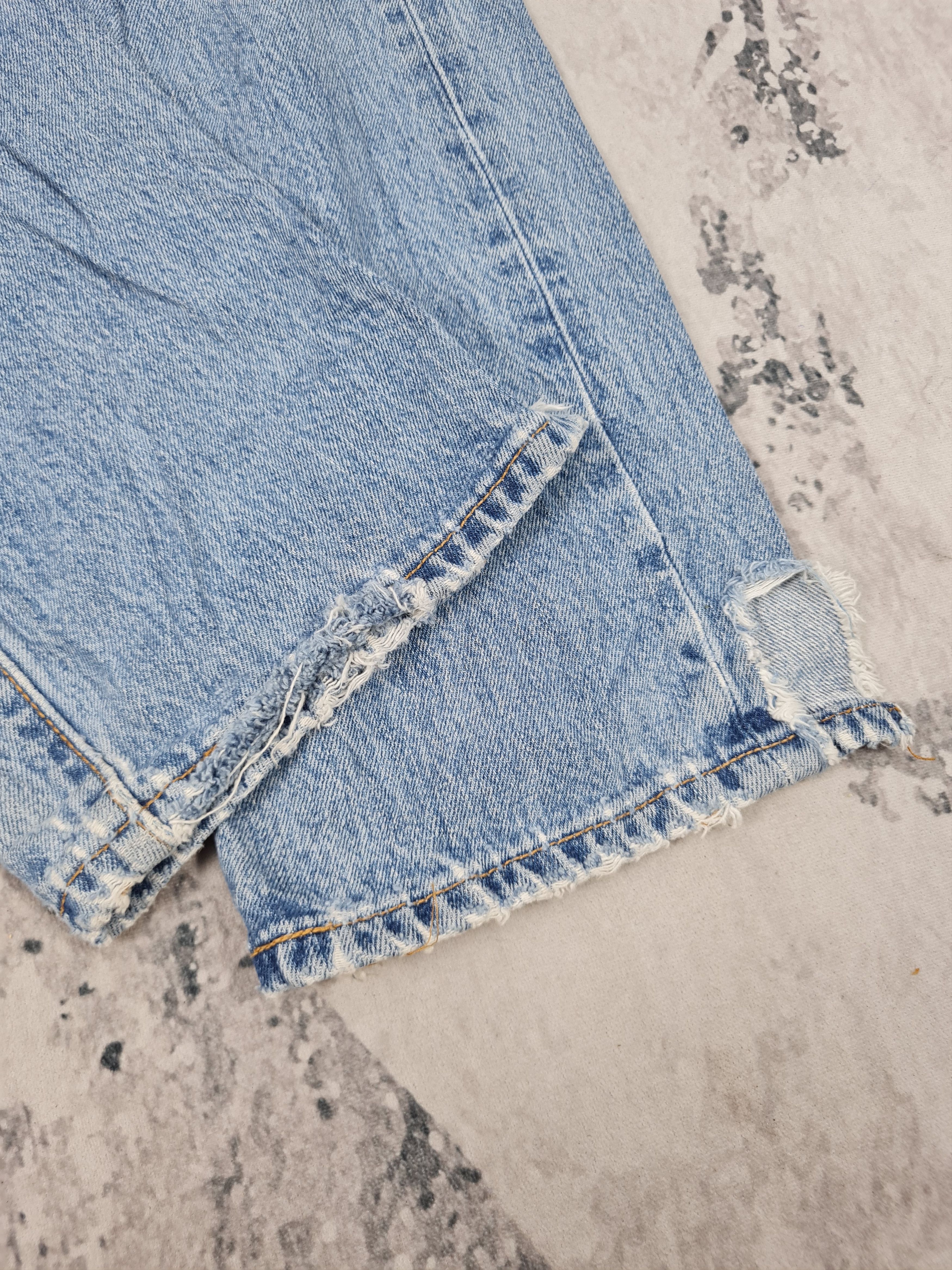 Levi's Vtg LEVIS 501 Distressed Faded Light Wash 31X34 Jeans L0280 Size US 31 - 7 Thumbnail