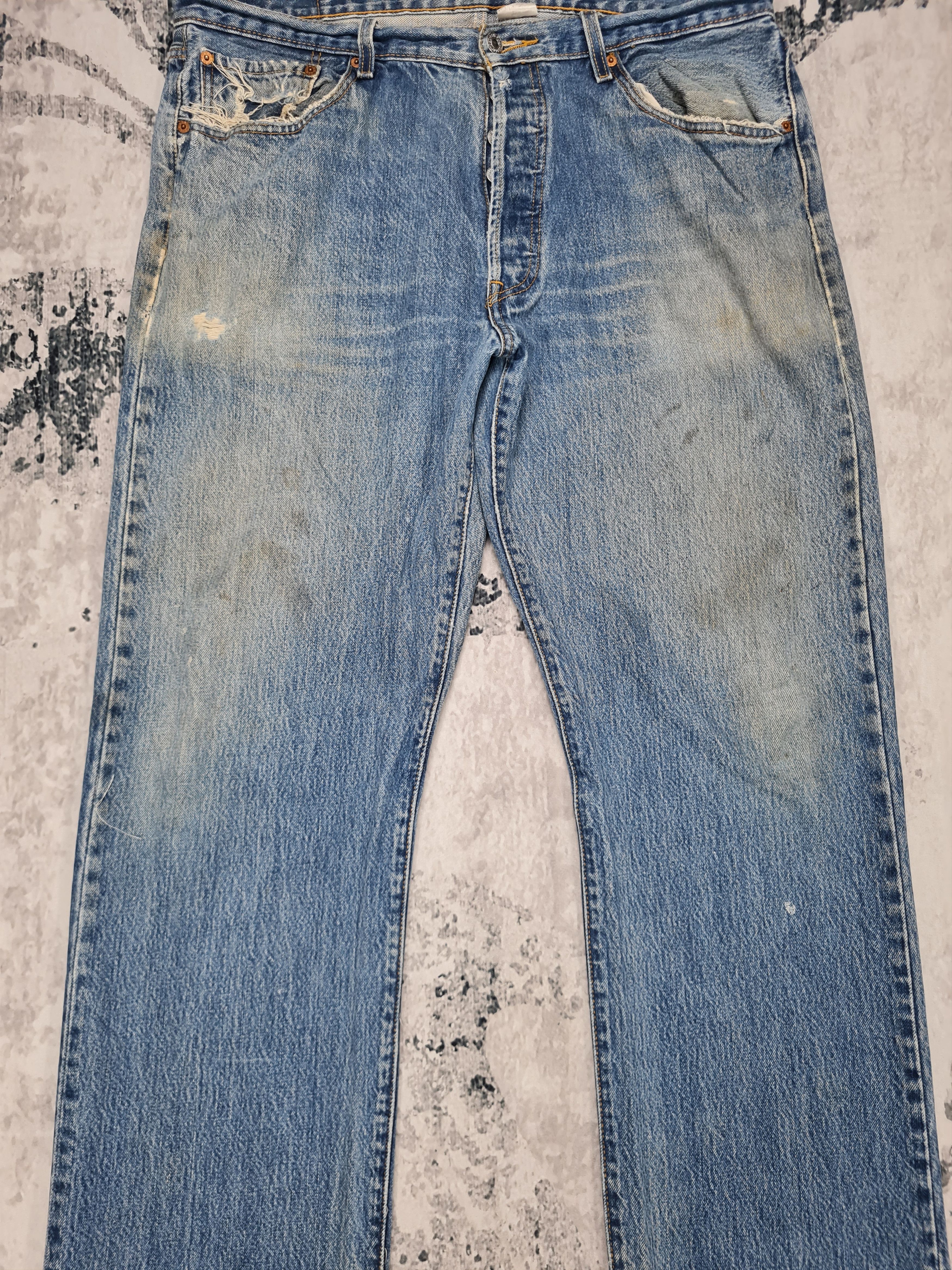 Levi's LEVIS 501 Medium Wash Distressed Size 38X31.5 Jeans L0225 Size US 38 / EU 54 - 3 Thumbnail