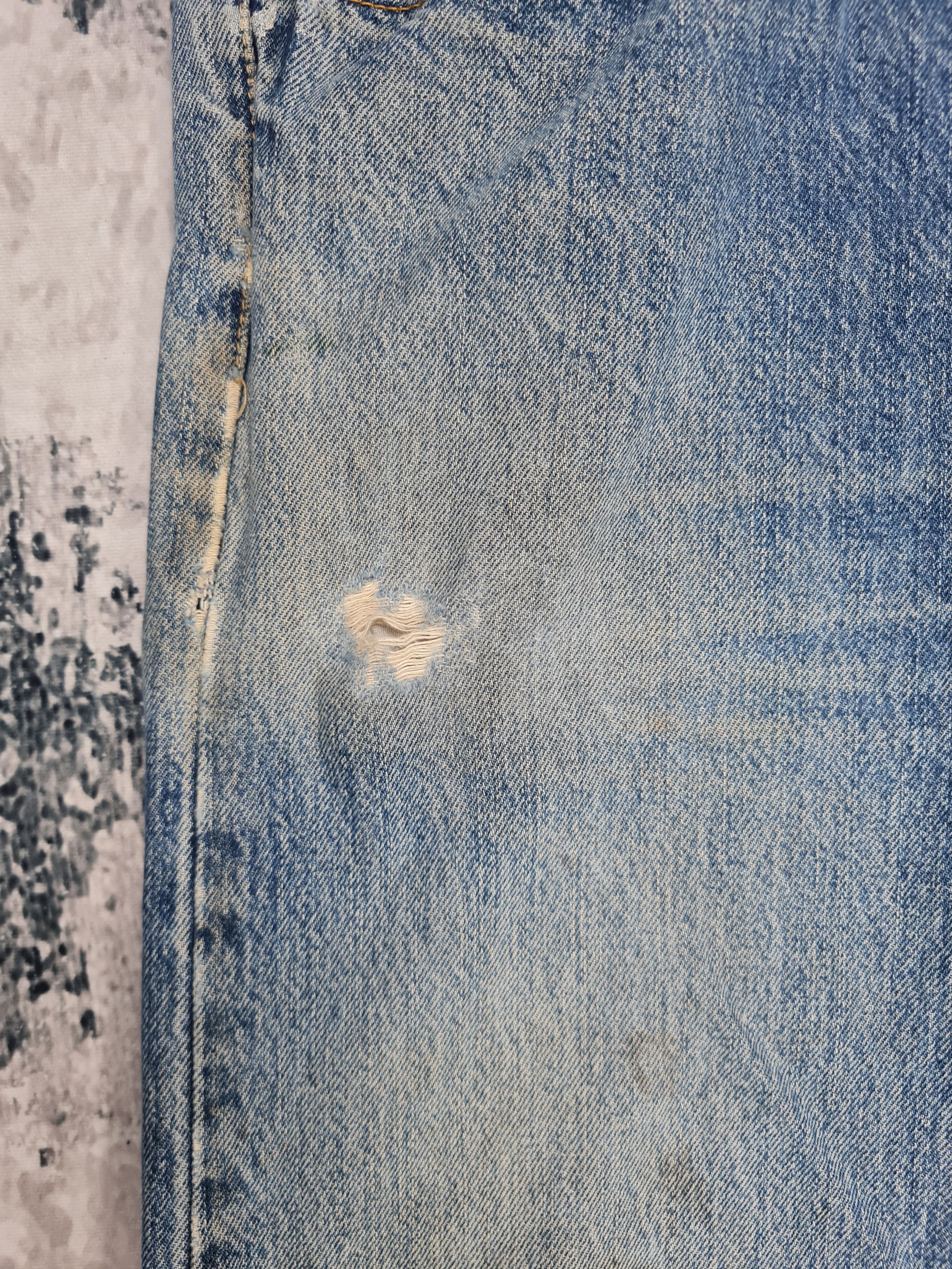 Levi's LEVIS 501 Medium Wash Distressed Size 38X31.5 Jeans L0225 Size US 38 / EU 54 - 5 Thumbnail