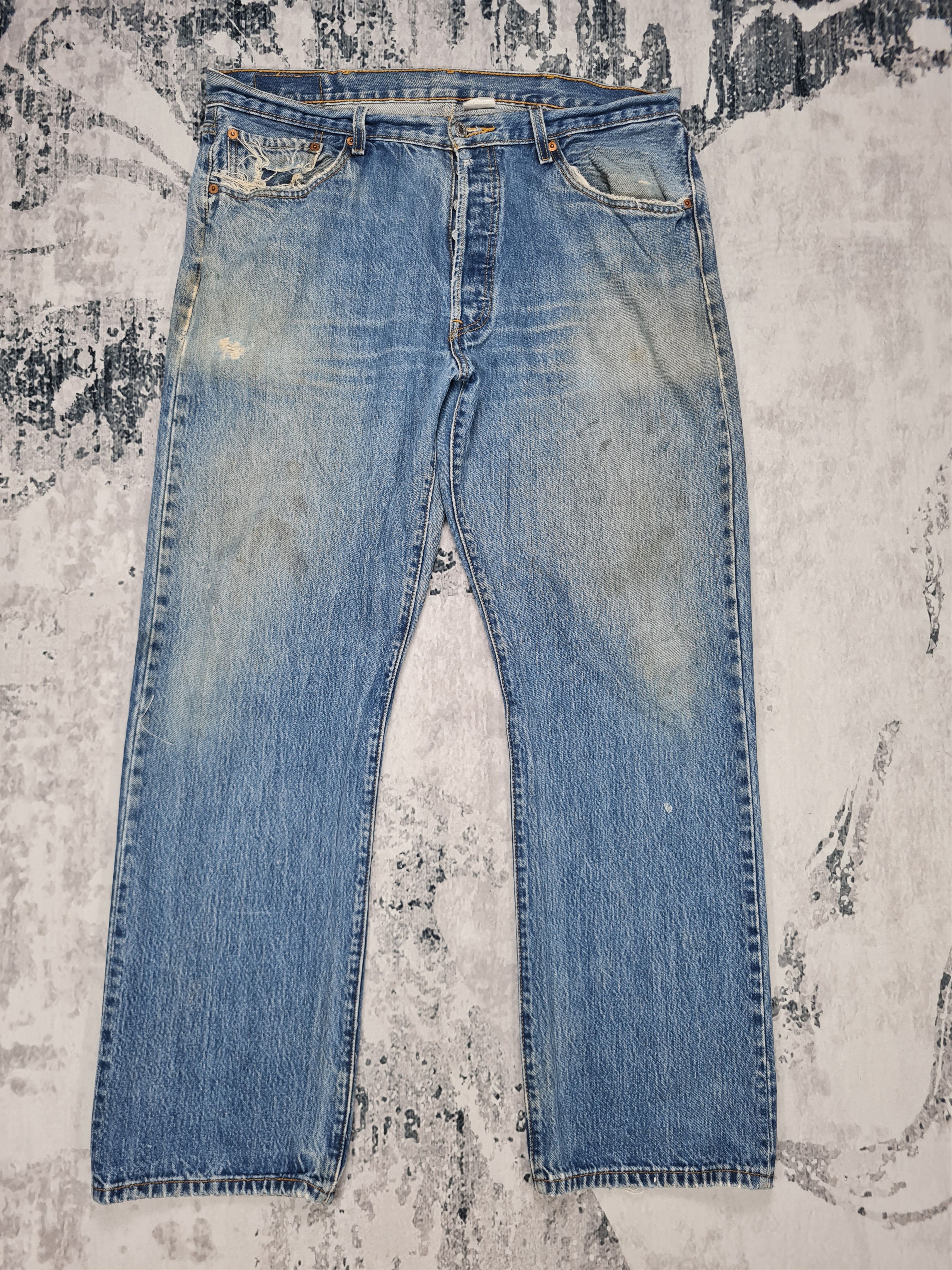 Levi's LEVIS 501 Medium Wash Distressed Size 38X31.5 Jeans L0225 Size US 38 / EU 54 - 1 Thumbnail