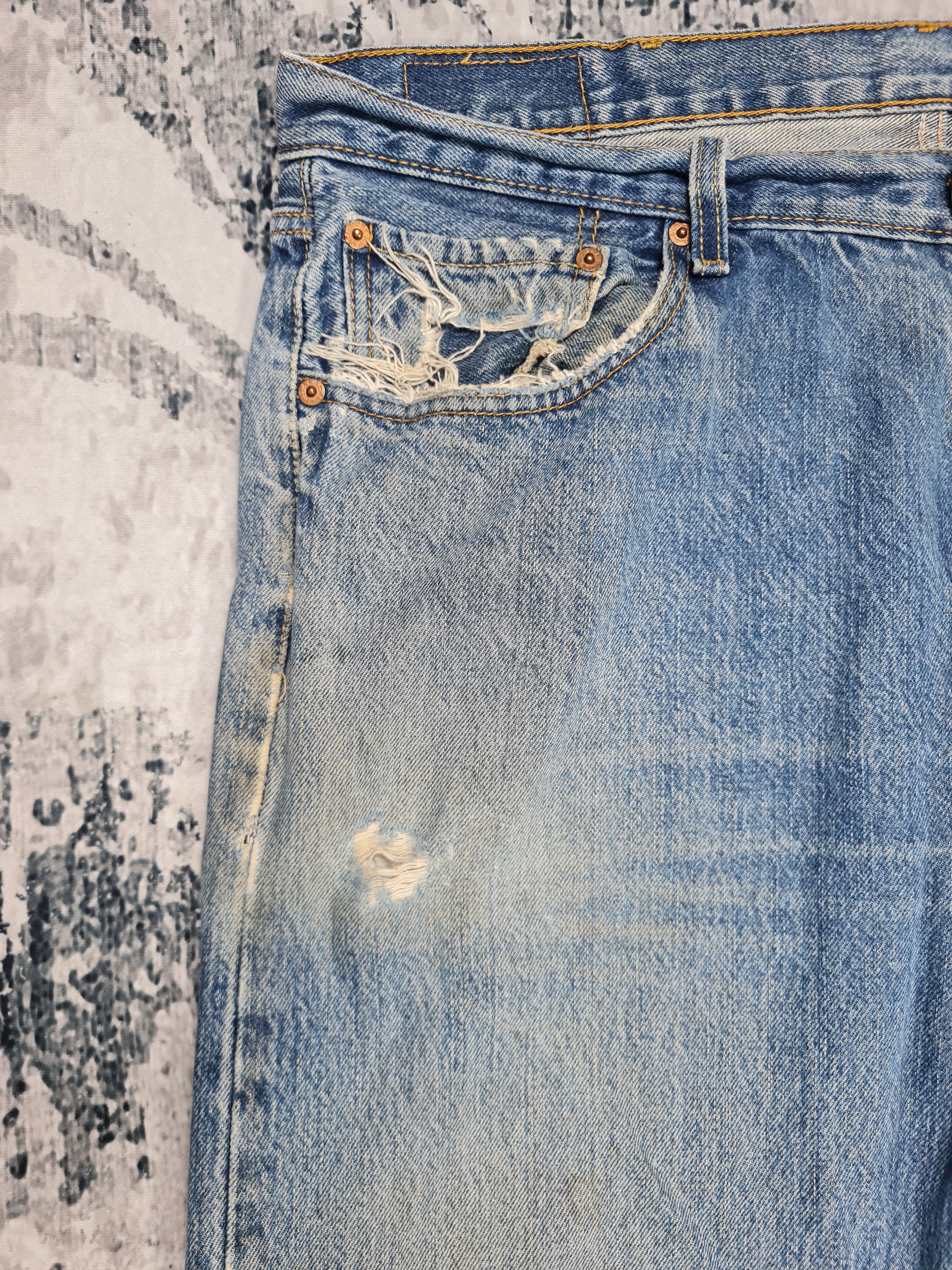 Levi's LEVIS 501 Medium Wash Distressed Size 38X31.5 Jeans L0225 Size US 38 / EU 54 - 6 Thumbnail