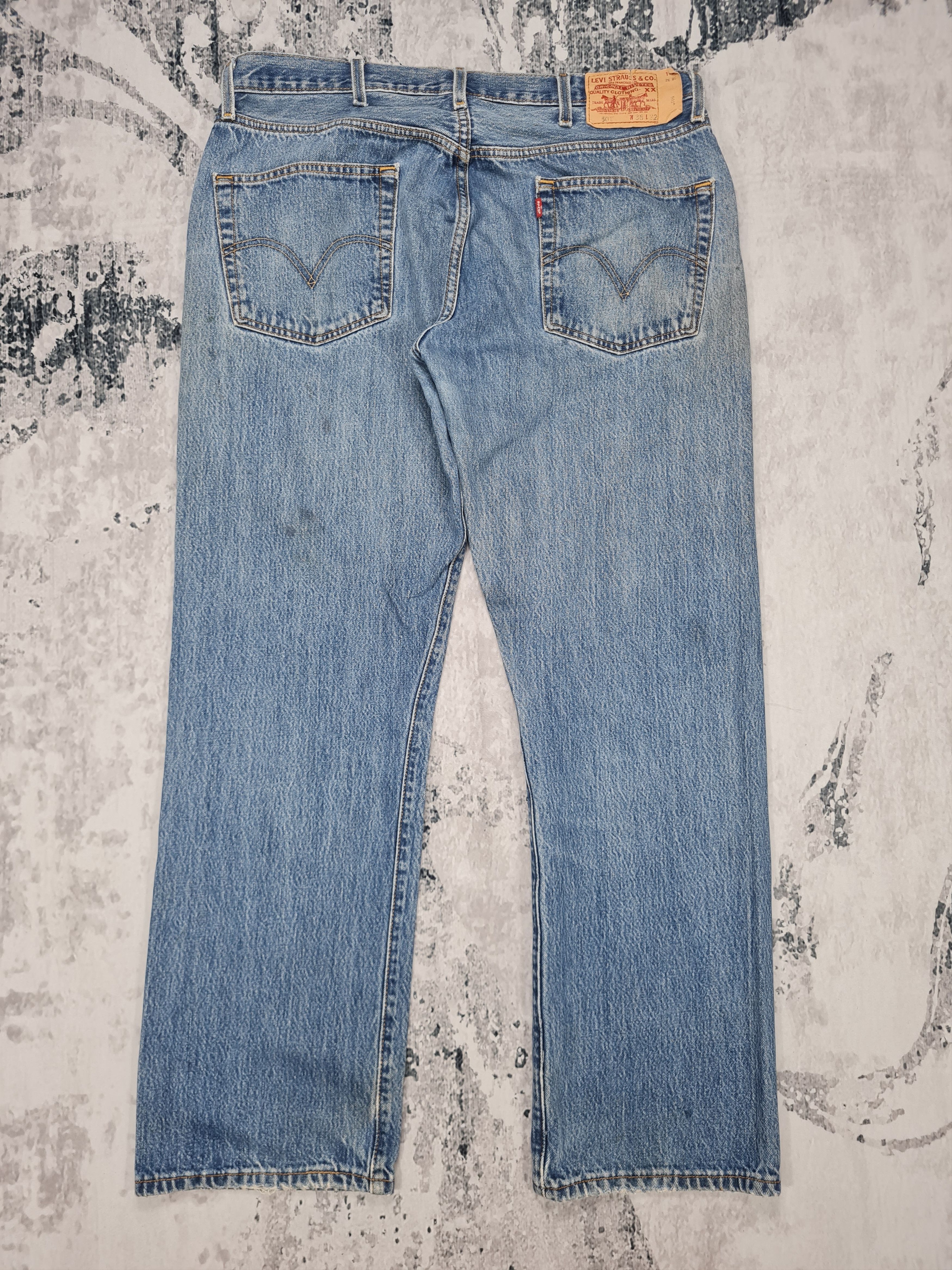 Levi's LEVIS 501 Medium Wash Distressed Size 38X31.5 Jeans L0225 Size US 38 / EU 54 - 2 Thumbnail