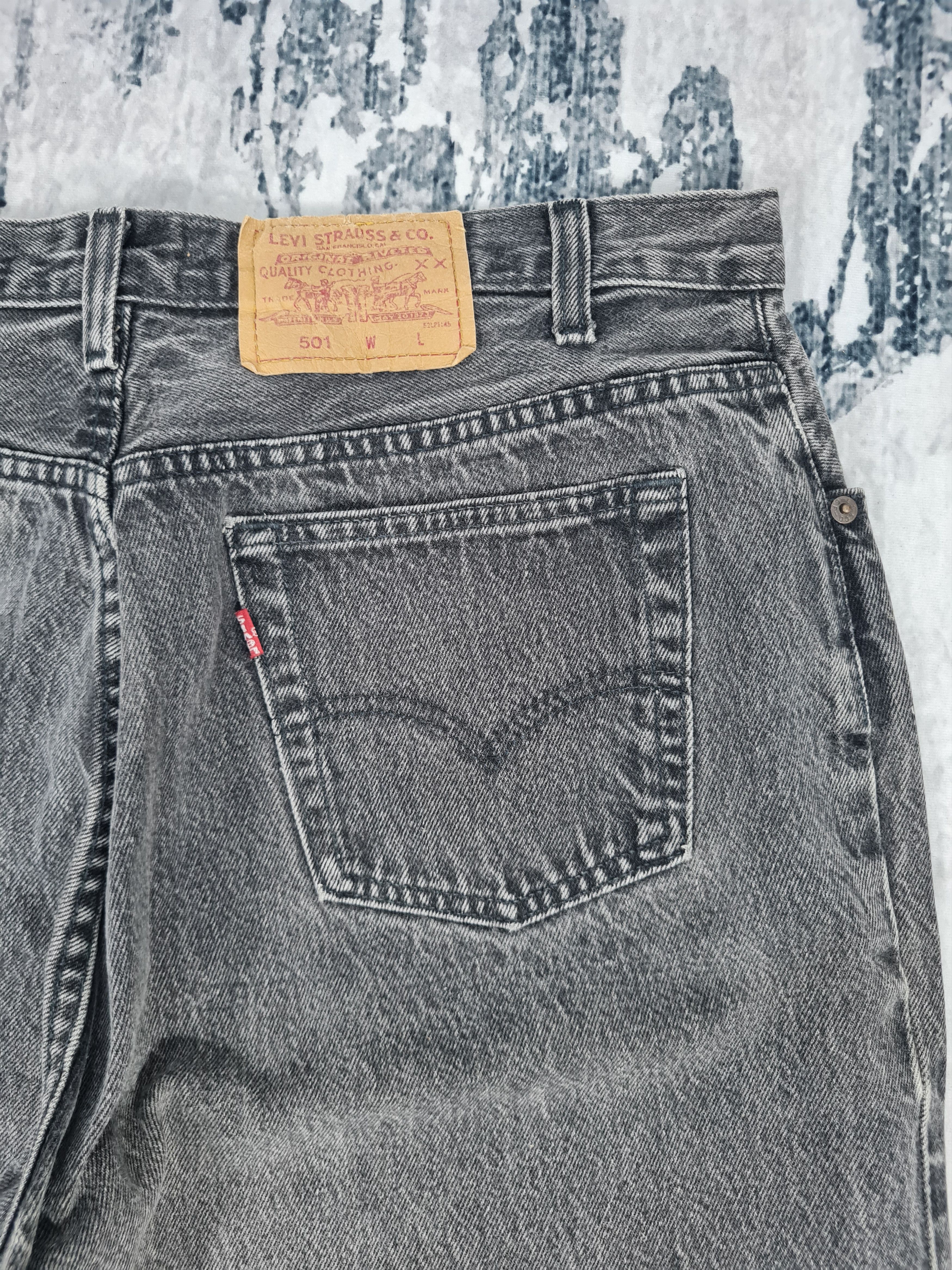 Levi's VTG LEVIS 501 Sun Faded Black Carrot Cut 34x32 Jeans L0001 Size US 34 / EU 50 - 7 Thumbnail