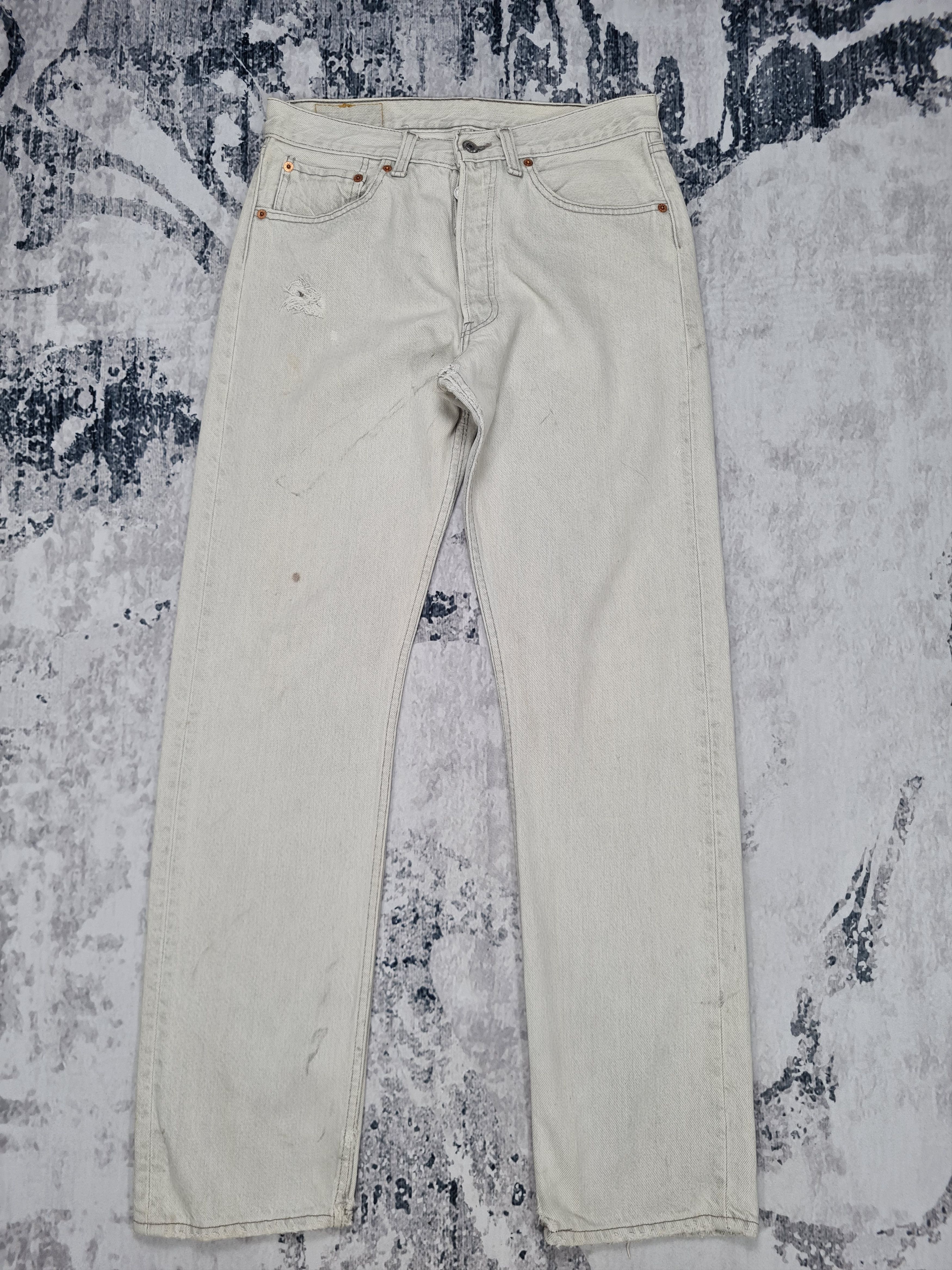 image of Distressed Denim x Levis VTG Levis 501 Light Wash Distressed 31X32.5 Jeans L0246 in Light Gray