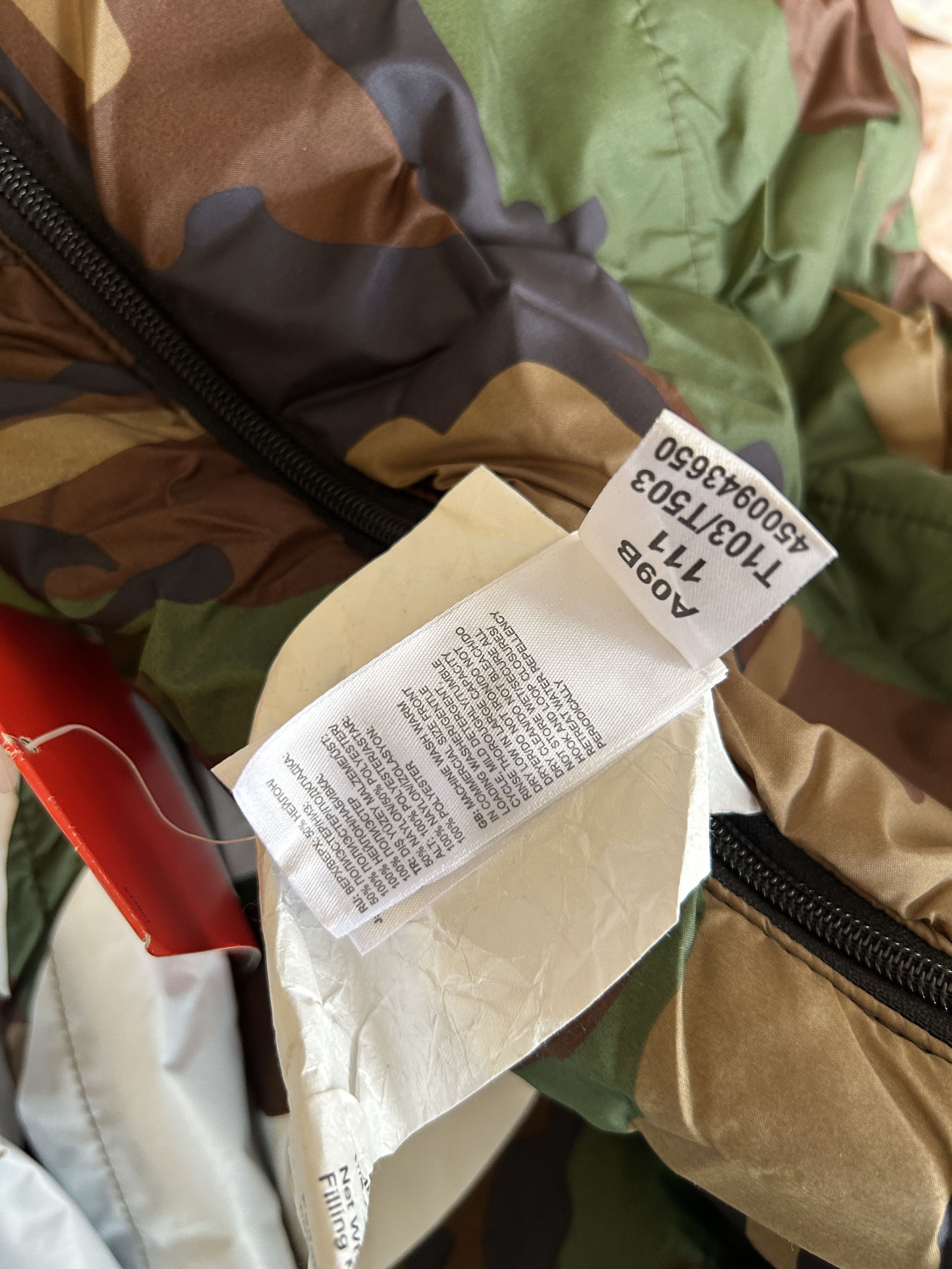 Supreme × The North Face Camo Domolite Sleeping bag s/s 11 camp box logo Size ONE SIZE - 7 Thumbnail