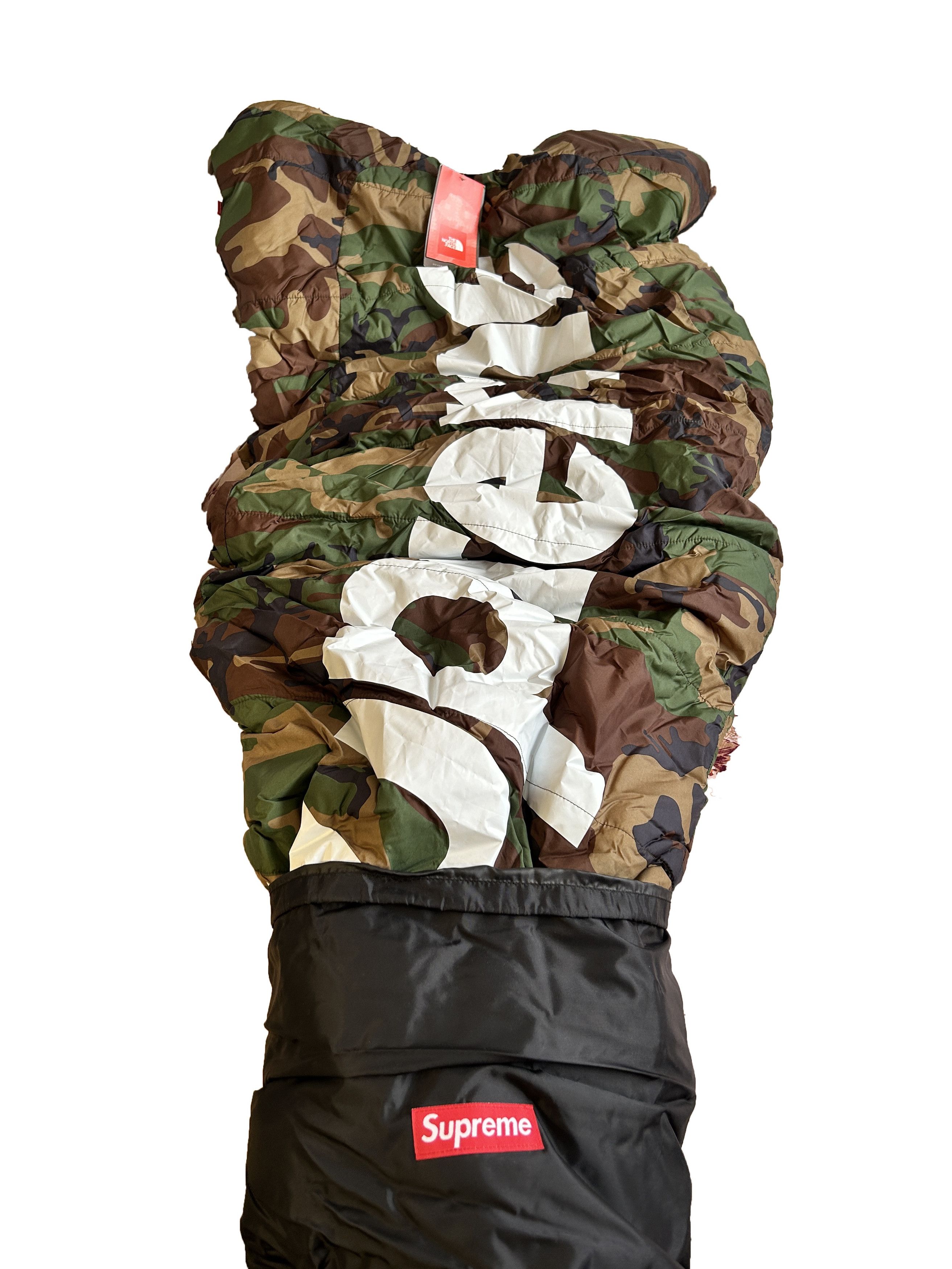 Supreme × The North Face Camo Domolite Sleeping bag s/s 11 camp box logo Size ONE SIZE - 1 Thumbnail