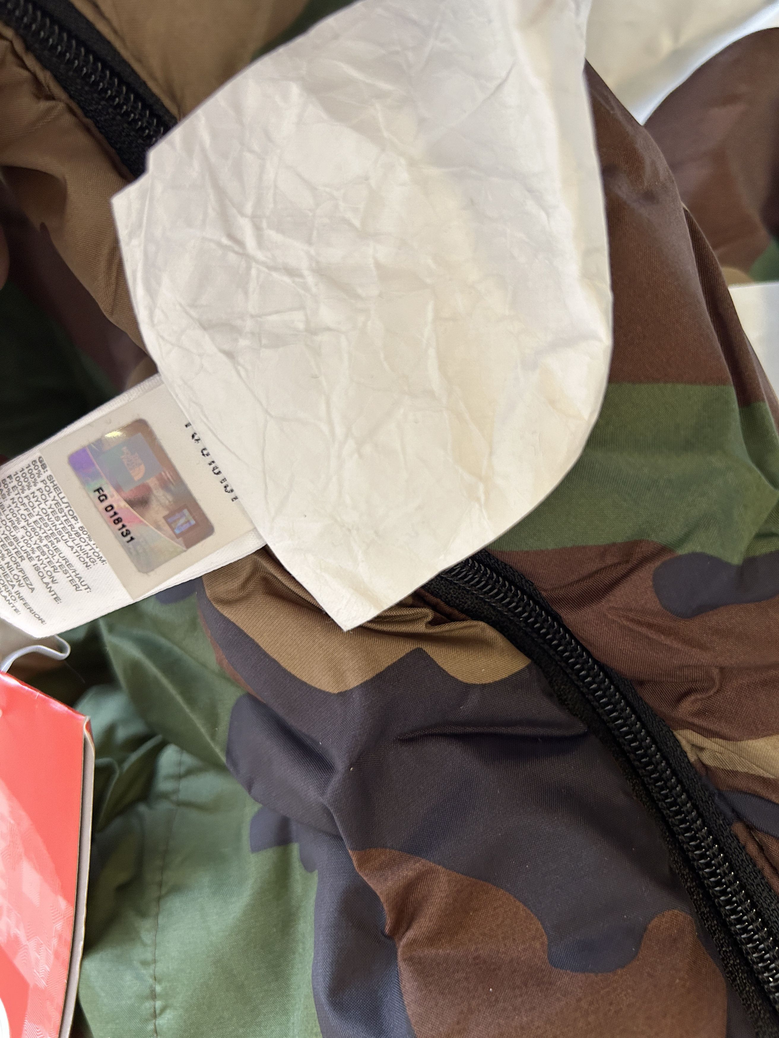 Supreme × The North Face Camo Domolite Sleeping bag s/s 11 camp box logo Size ONE SIZE - 4 Thumbnail