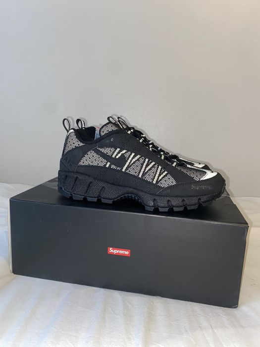 Supreme NIKE SUPREME AIR HUMARA '17 BLACK | Grailed