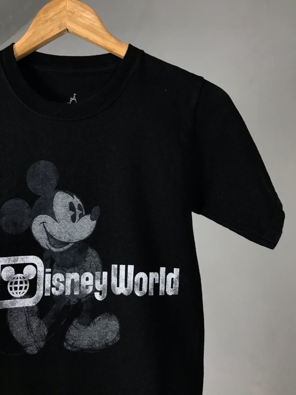 Disney × Mickey Mouse × Vintage Vintage Mickey Mouse Disney black tee Size US XS / EU 42 / 0 - 2 Thumbnail