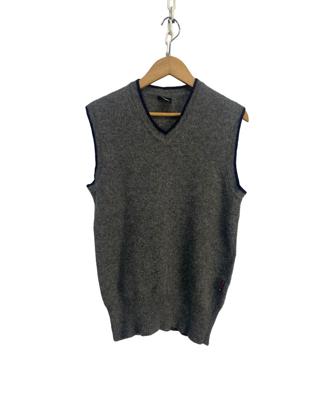 Converse wool sleeveless knit sweatshirt