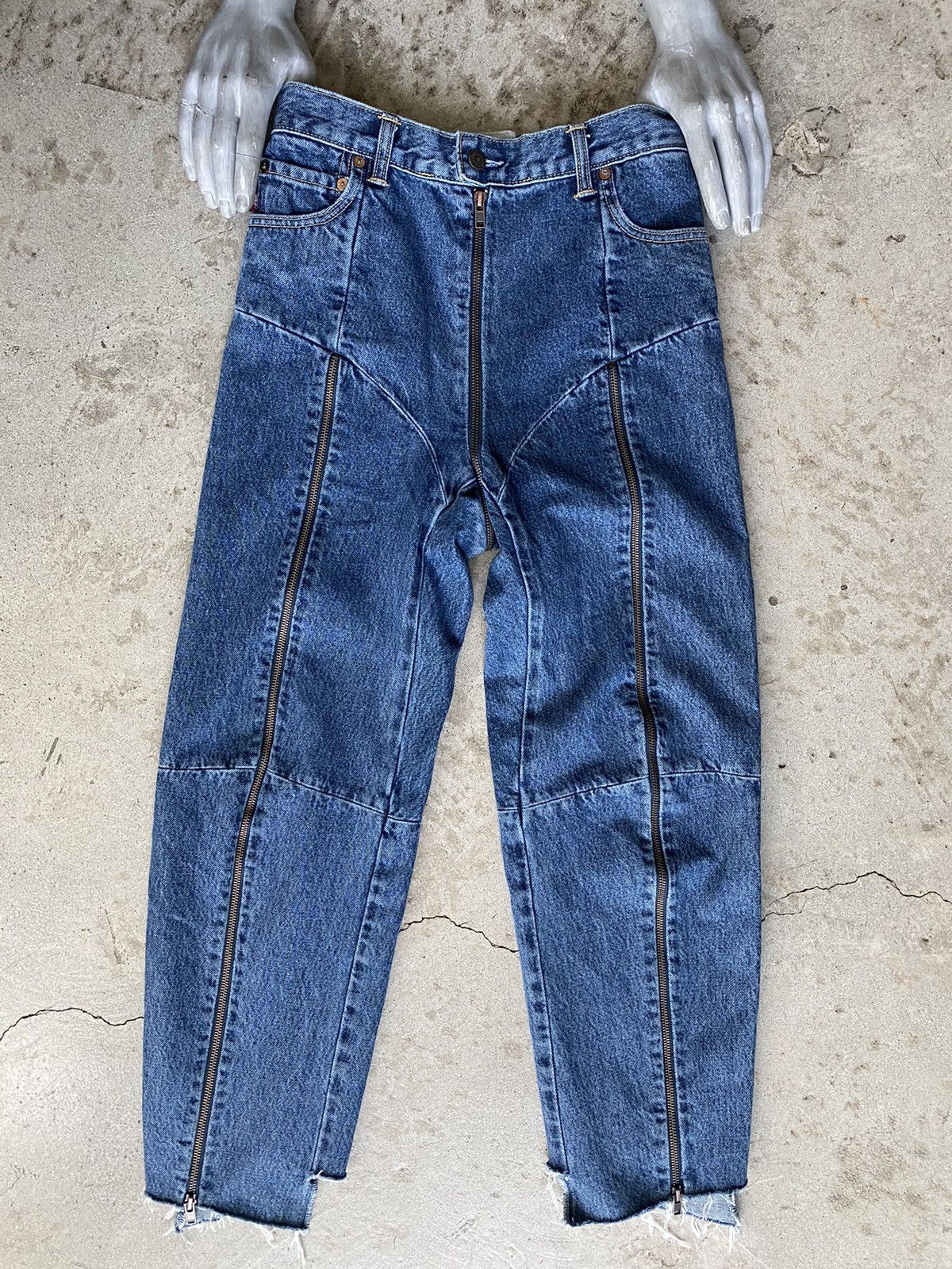 VETEMENTS X LEVIS 17' DEMNA ERA ZIP JEANS DENIM PANTS