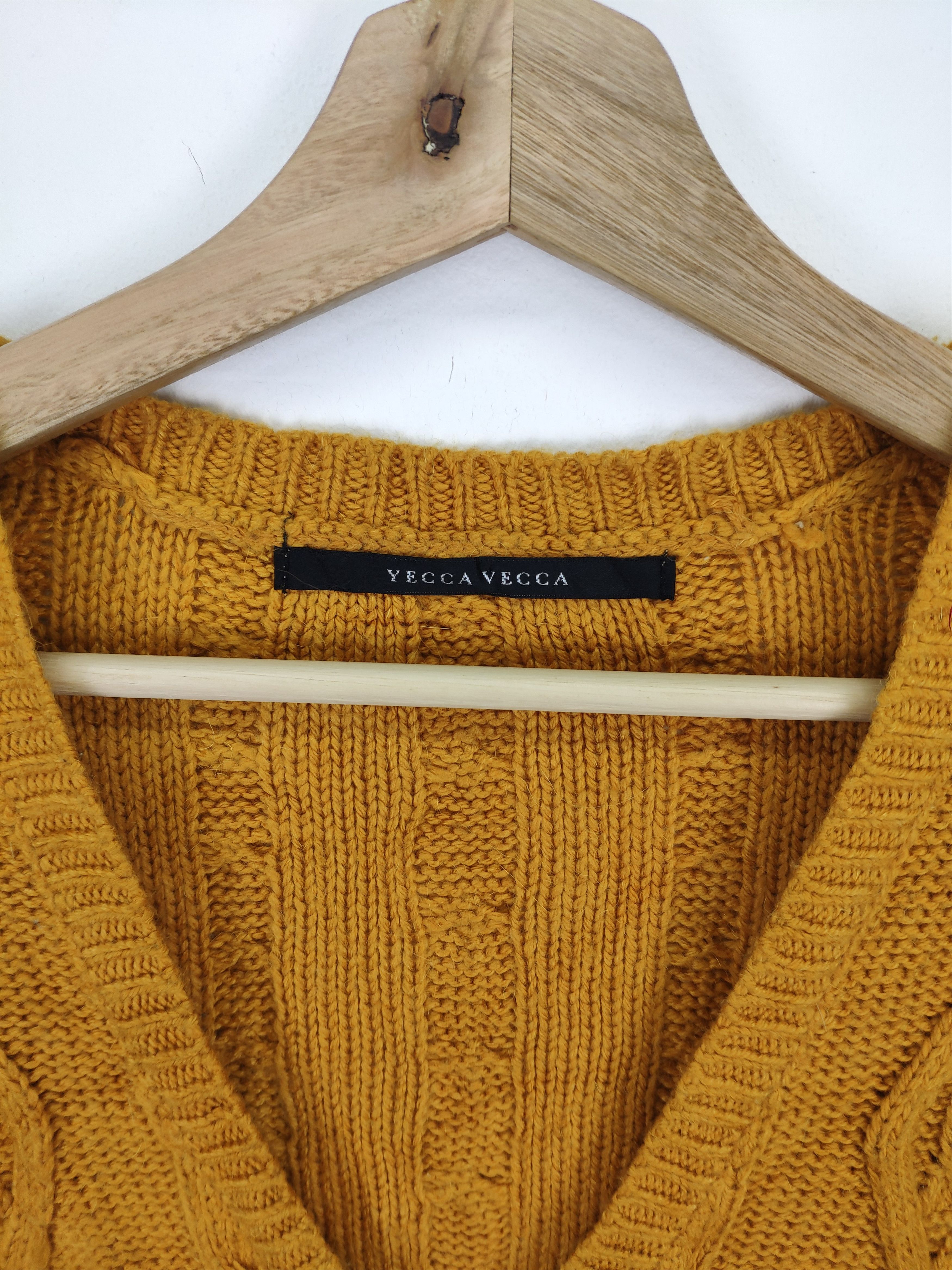 Aran Isles Knitwear × Japanese Brand Vintage Wool Knit Cardigan Sweater by Yecca Vecca Size S / US 4 / IT 40 - 8 Thumbnail
