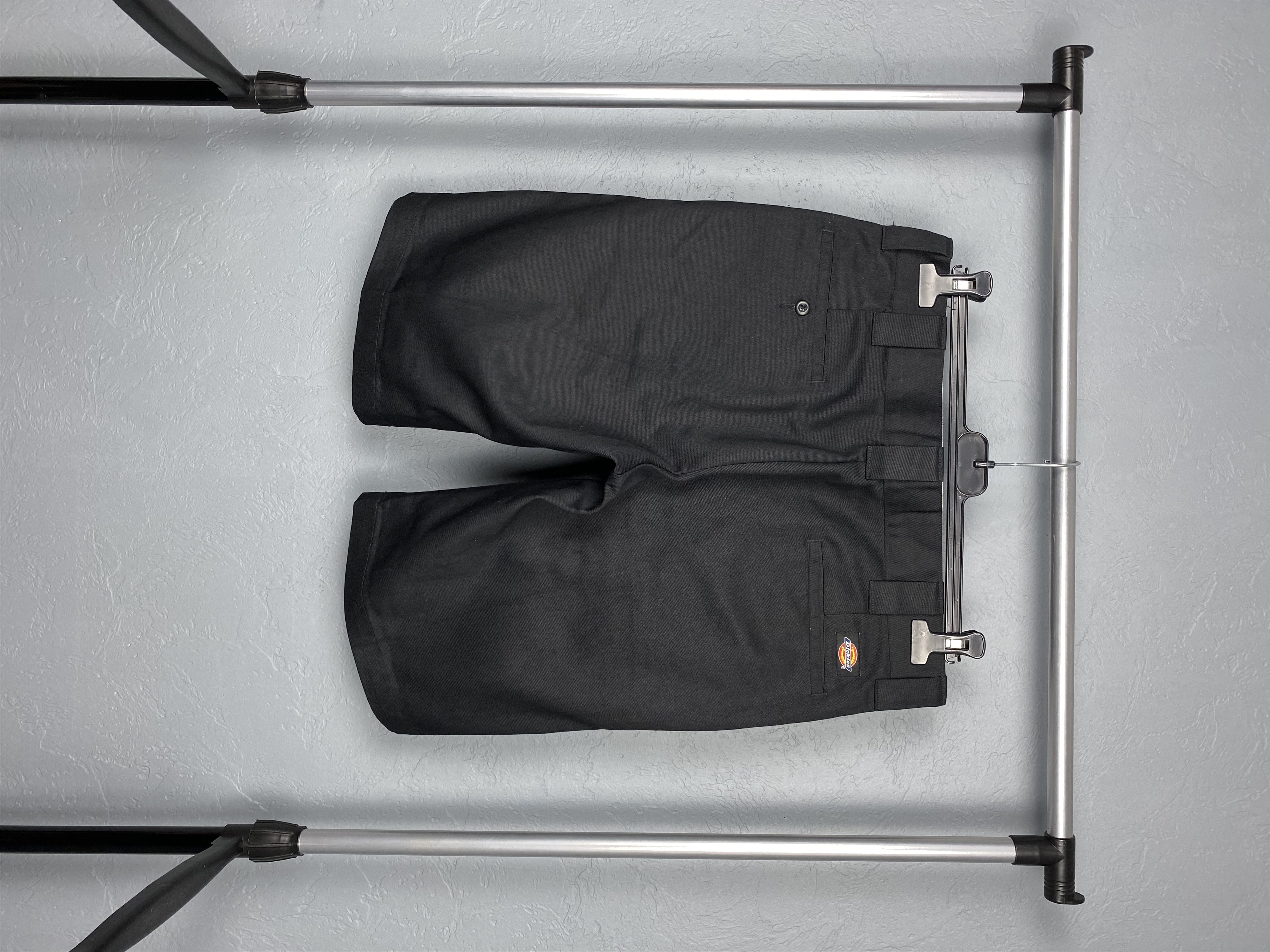 Dickies Dickies Mens Chino Shorts Y2K Size US 32 / EU 48 - 1 Thumbnail